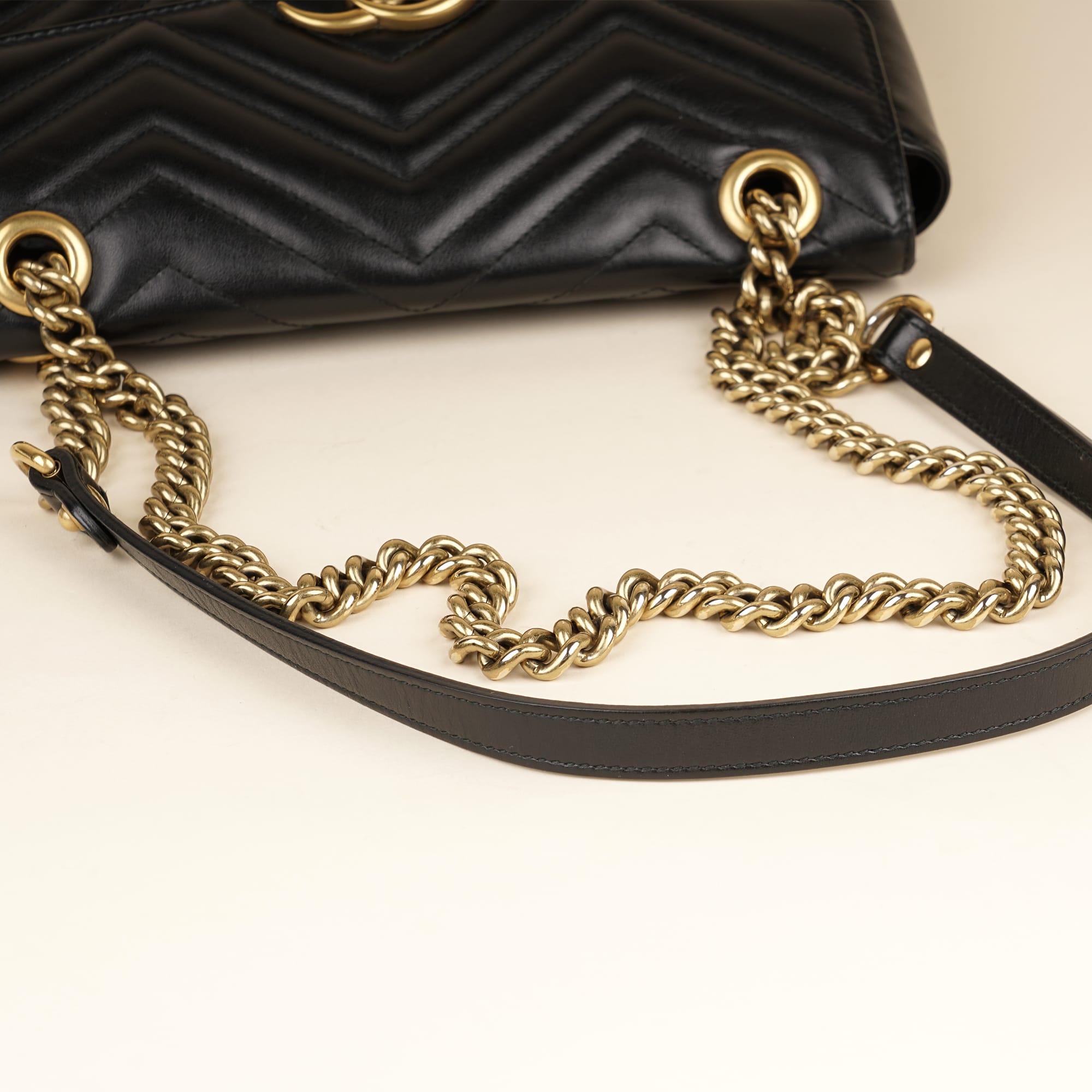 Small Marmont Shoulder Bag - GUCCI - Affordable Luxury image