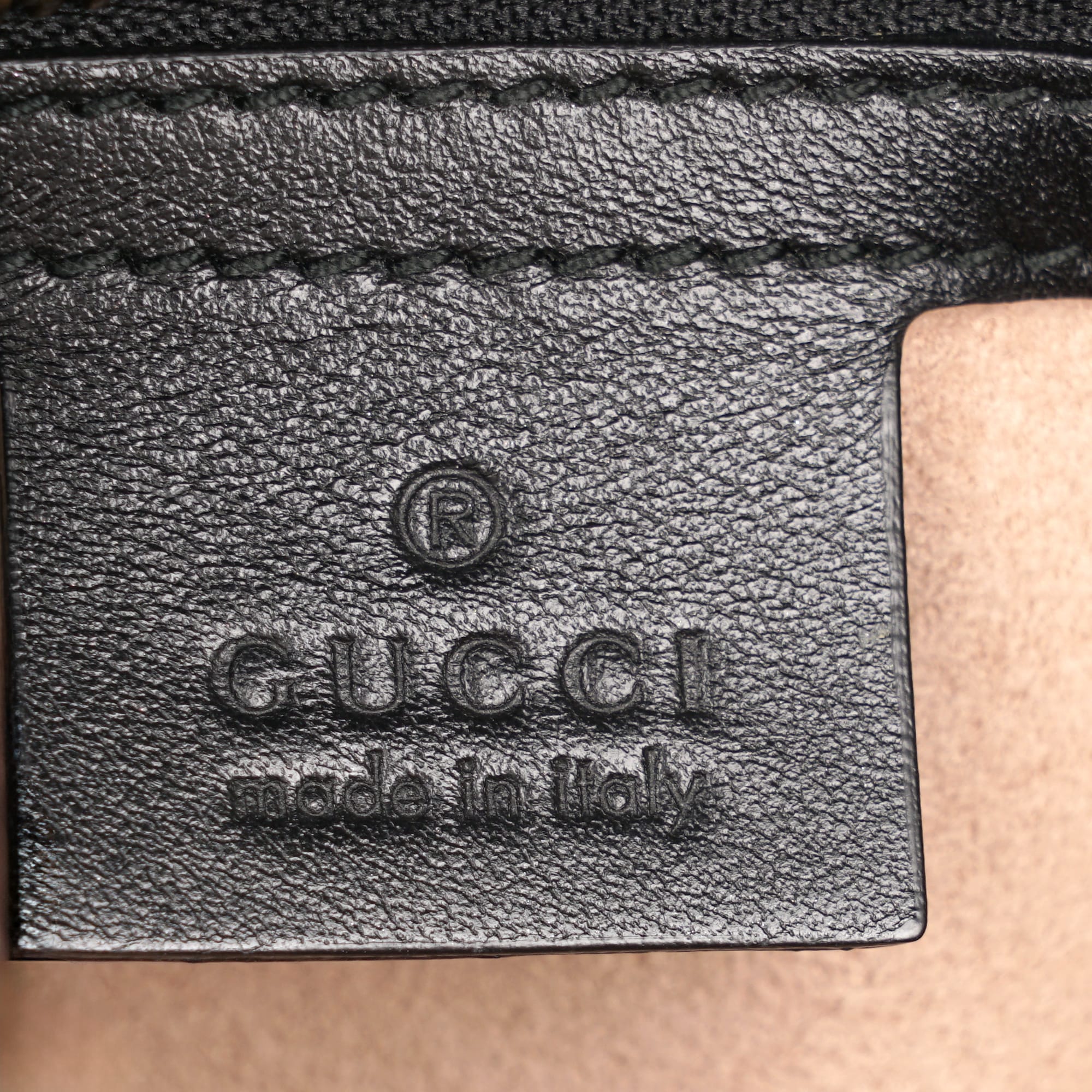 Small Marmont Shoulder Bag - GUCCI - Affordable Luxury image