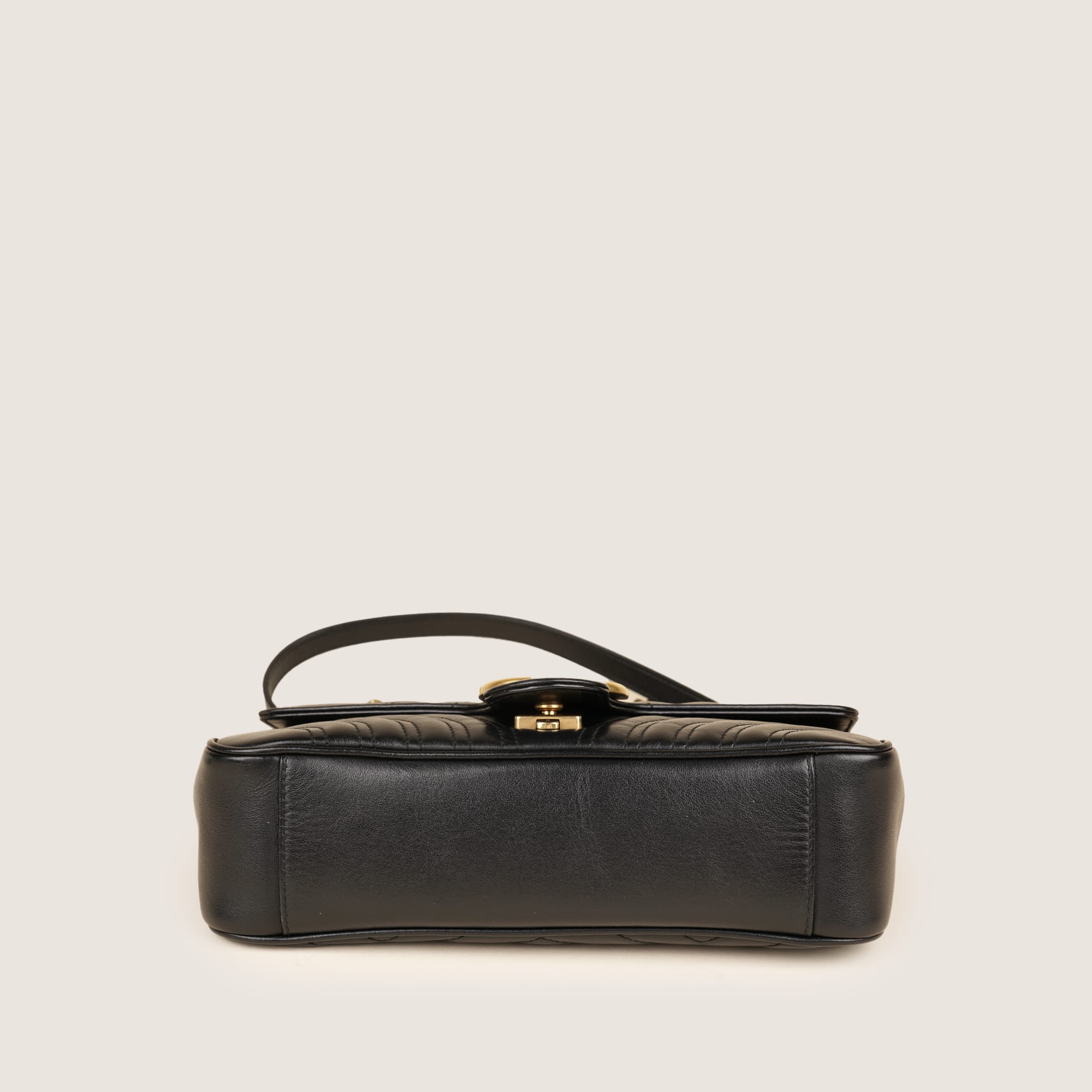 Small Marmont Shoulder Bag - GUCCI - Affordable Luxury image