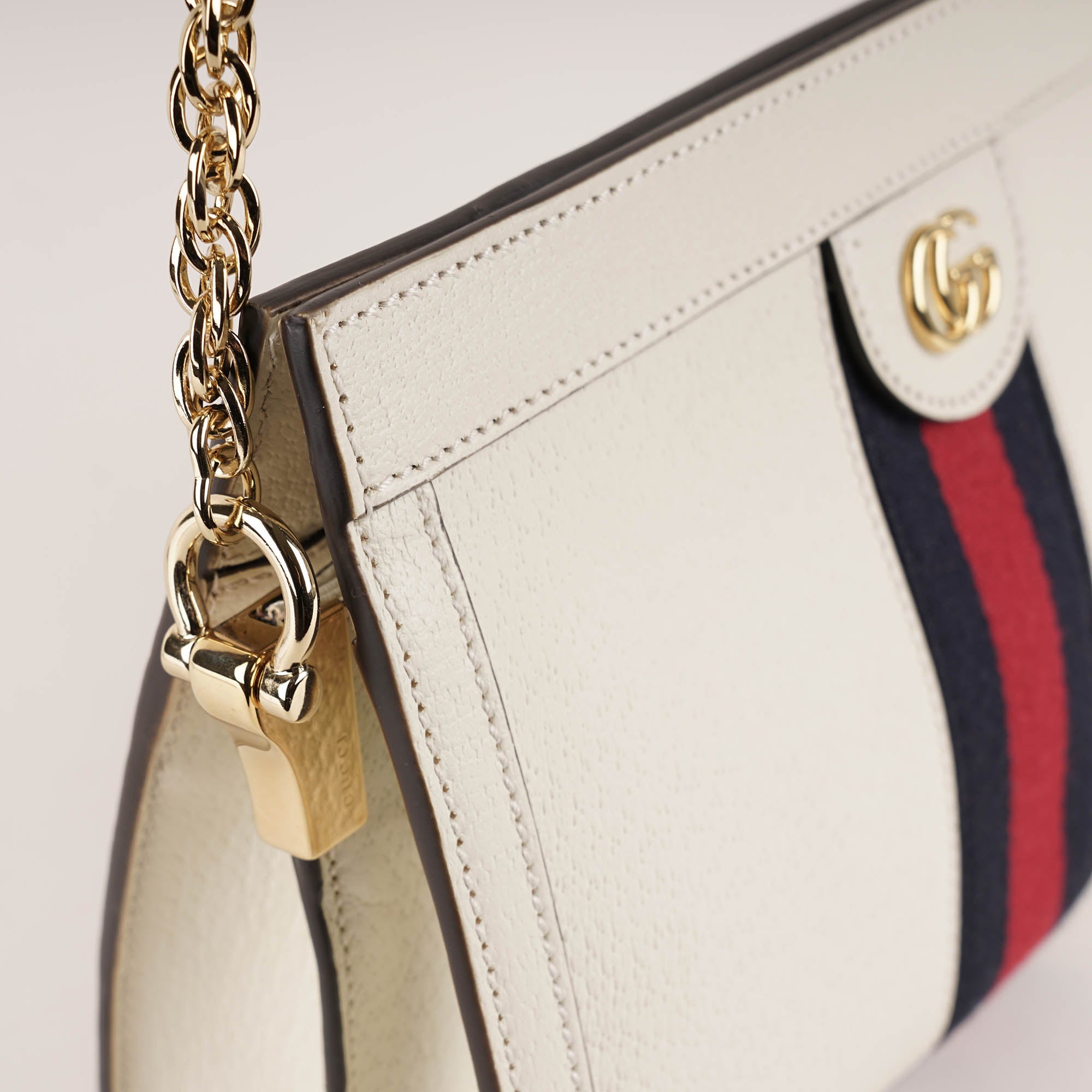 Small Ophidia Chain Shoulder Bag - GUCCI - Affordable Luxury image
