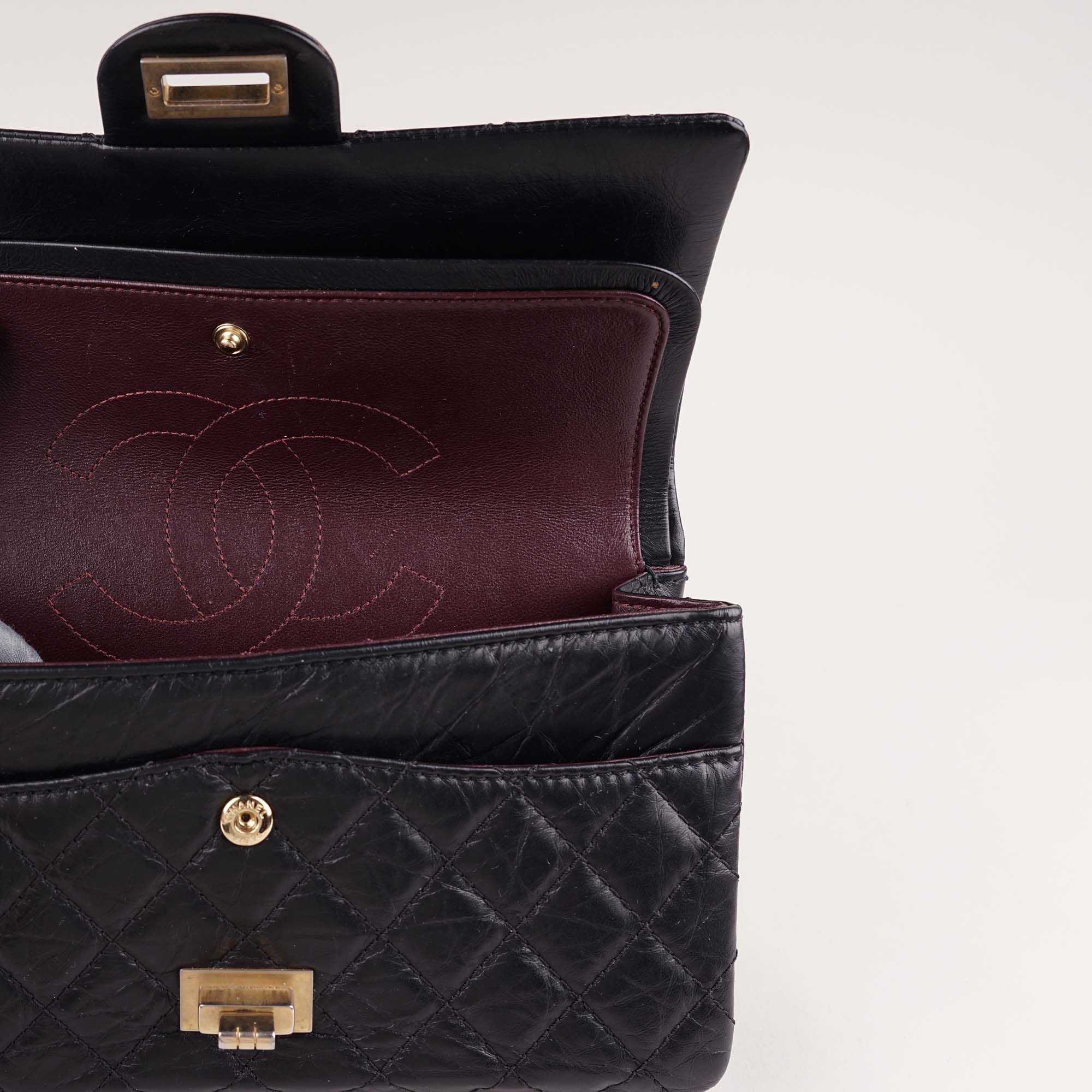 Small Reissue 2.55 Shoulder Bag - CHANEL - Affordable Luxury image