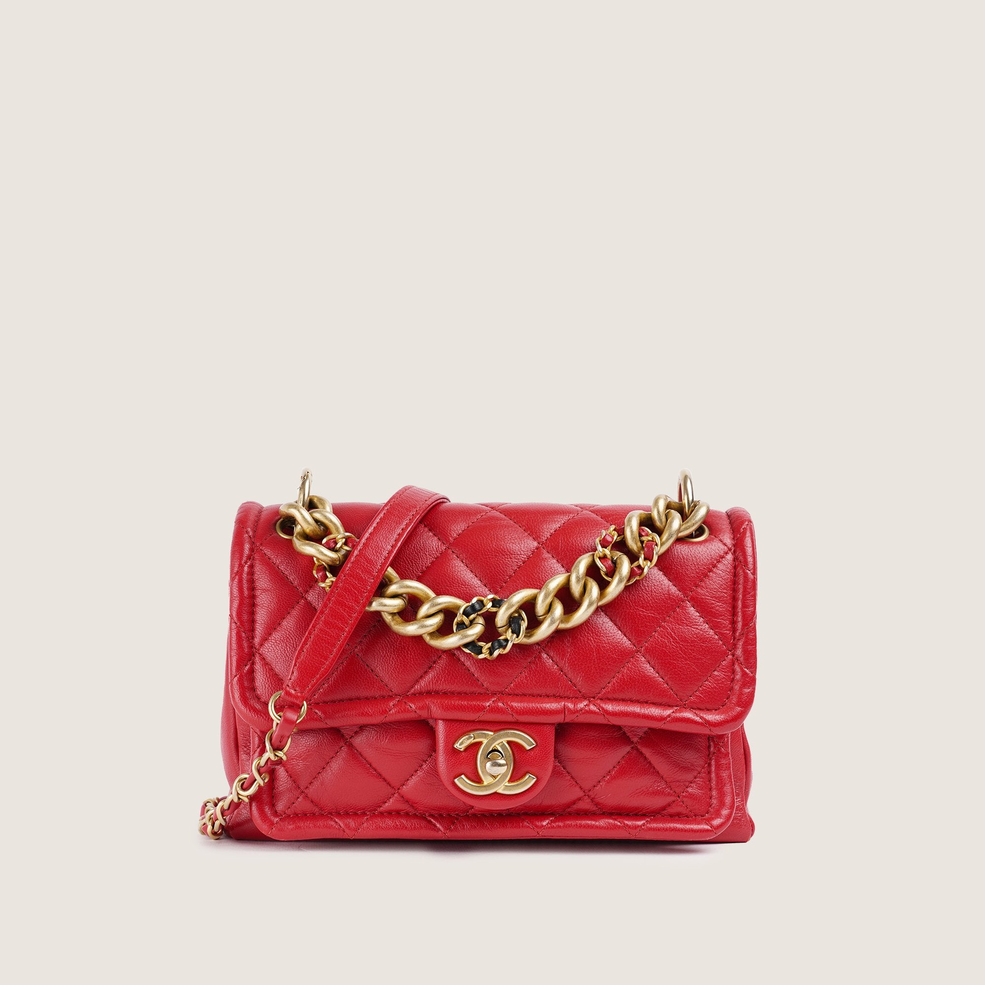 Small Trapezio Flap Bag - CHANEL - Affordable Luxury image