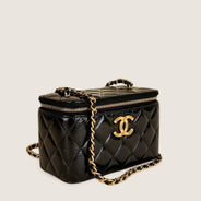 Small Vanity on Chain - CHANEL - Affordable Luxury thumbnail image