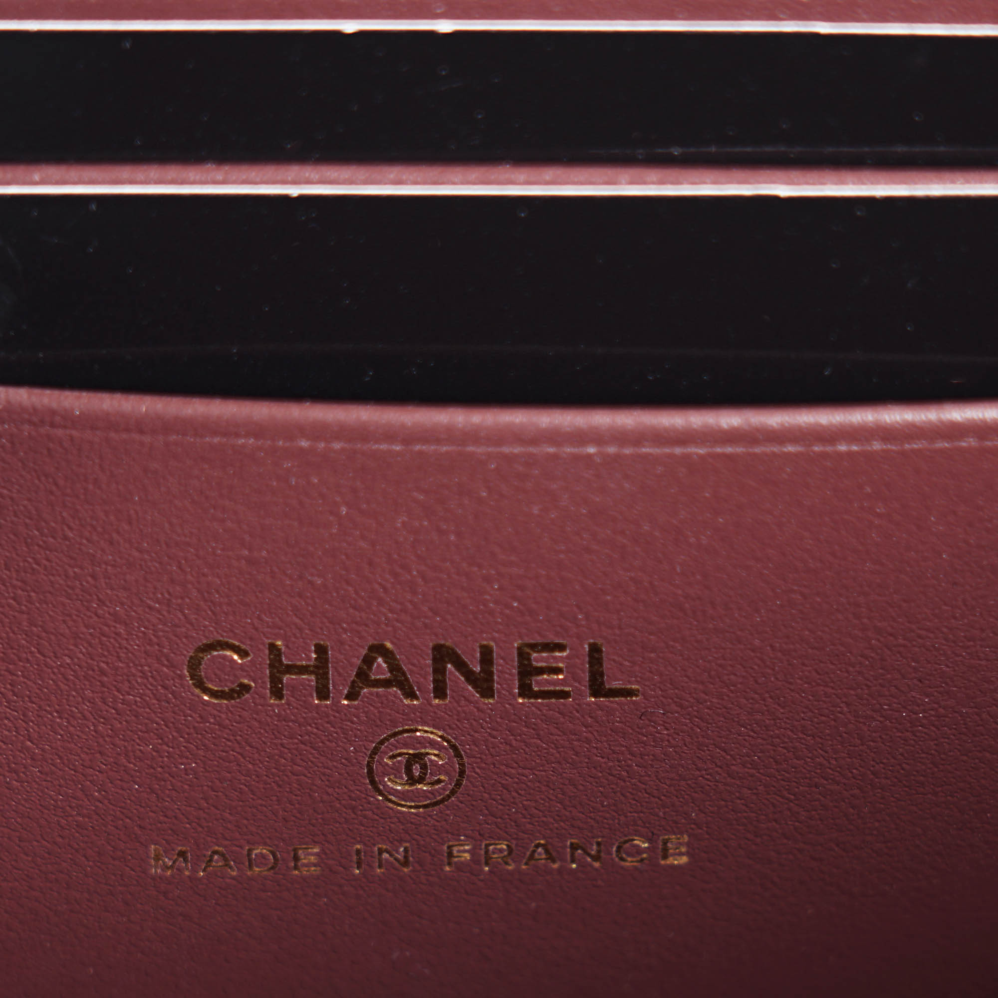 Small Vanity on Chain - CHANEL - Affordable Luxury image