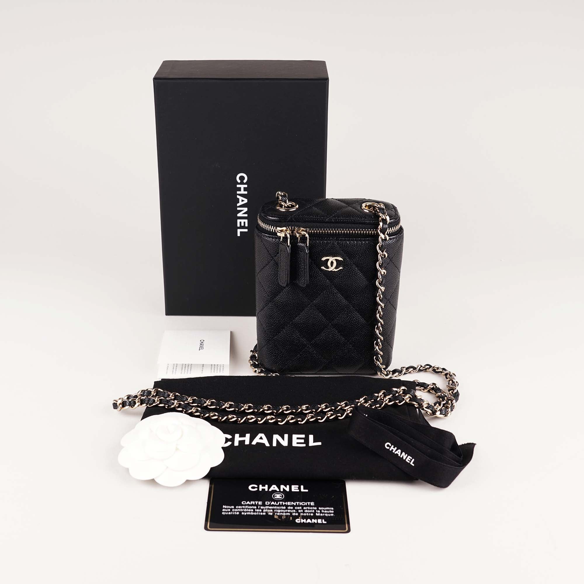 Small Vanity on Chain - CHANEL - Affordable Luxury image
