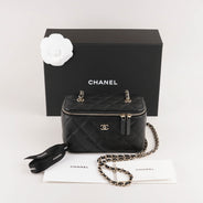 Small Vanity on Chain - CHANEL - Affordable Luxury thumbnail image