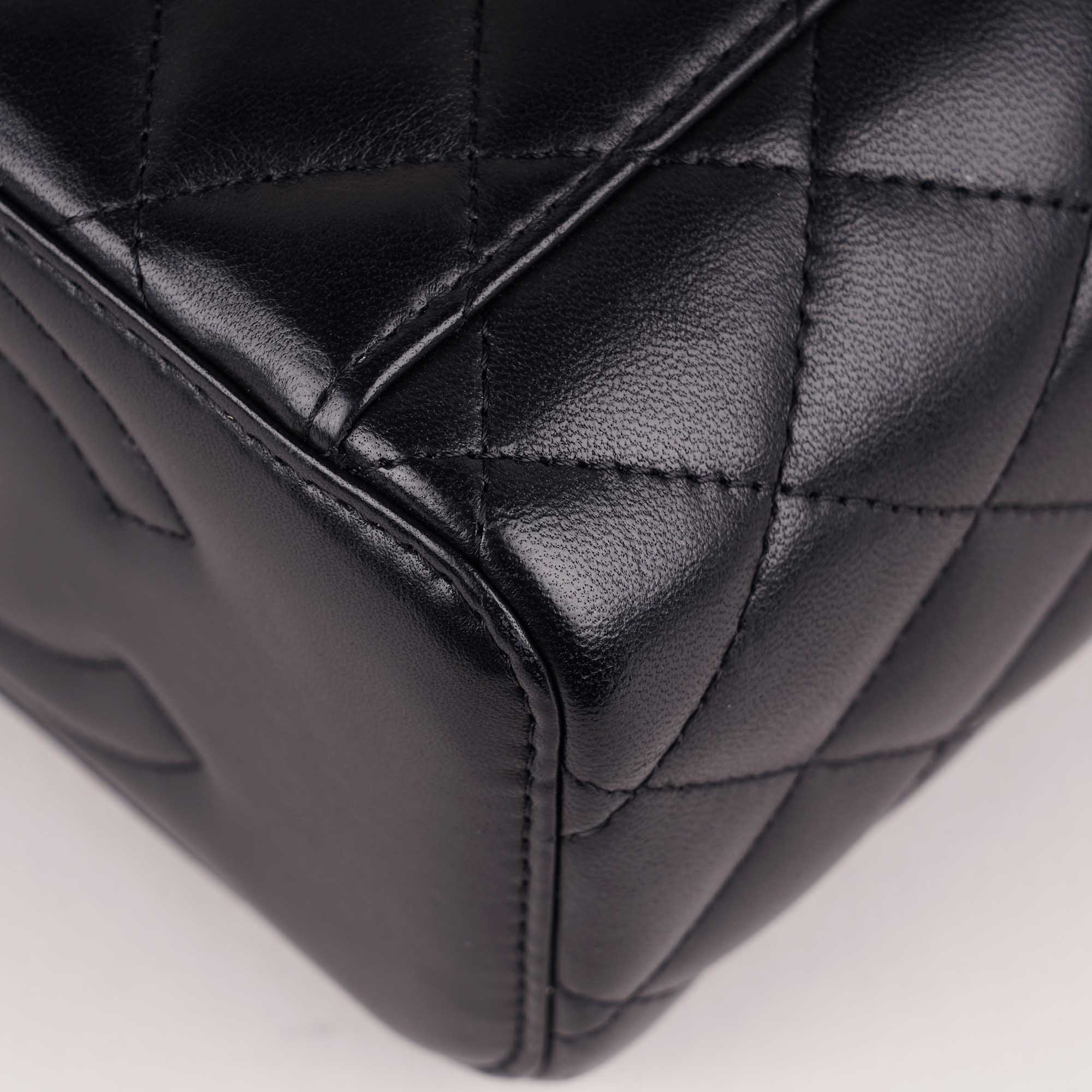 Small Vanity Top Handle - CHANEL - Affordable Luxury image