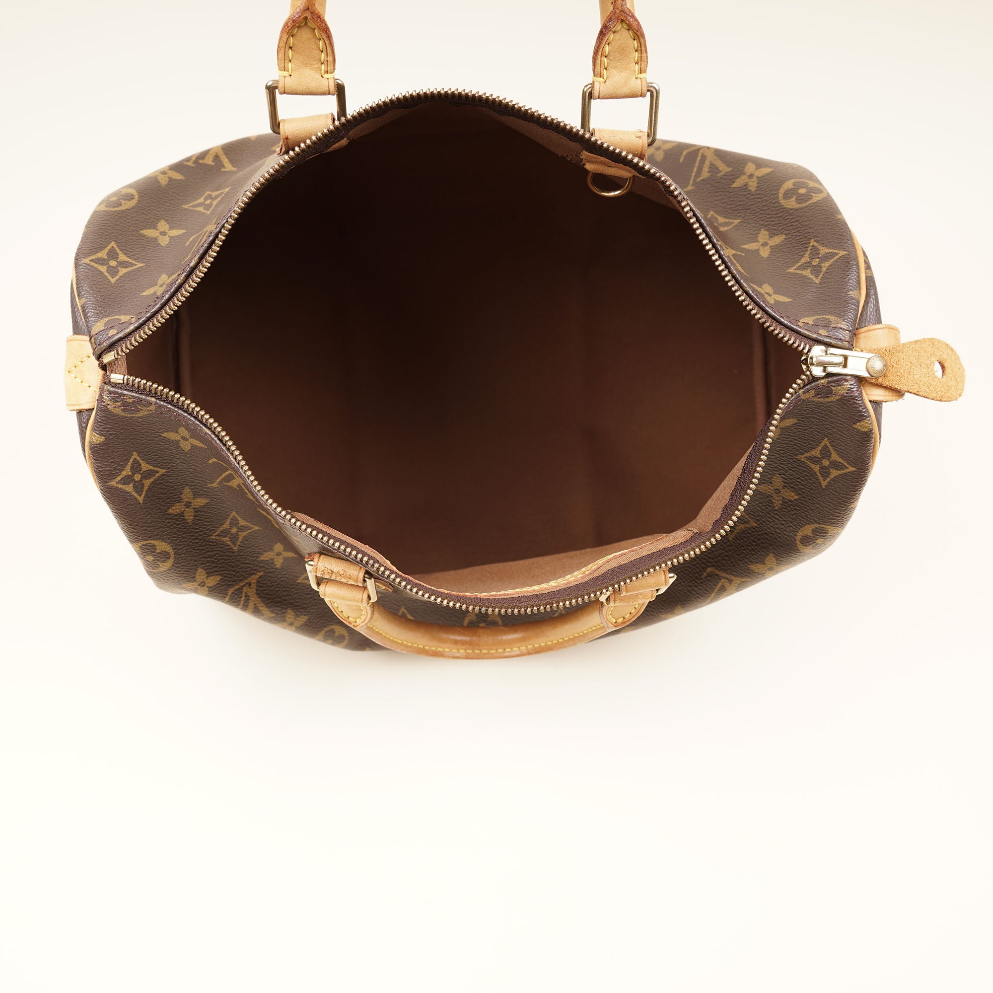 Speedy 30 Handbag - LOUIS VUITTON - Affordable Luxury image