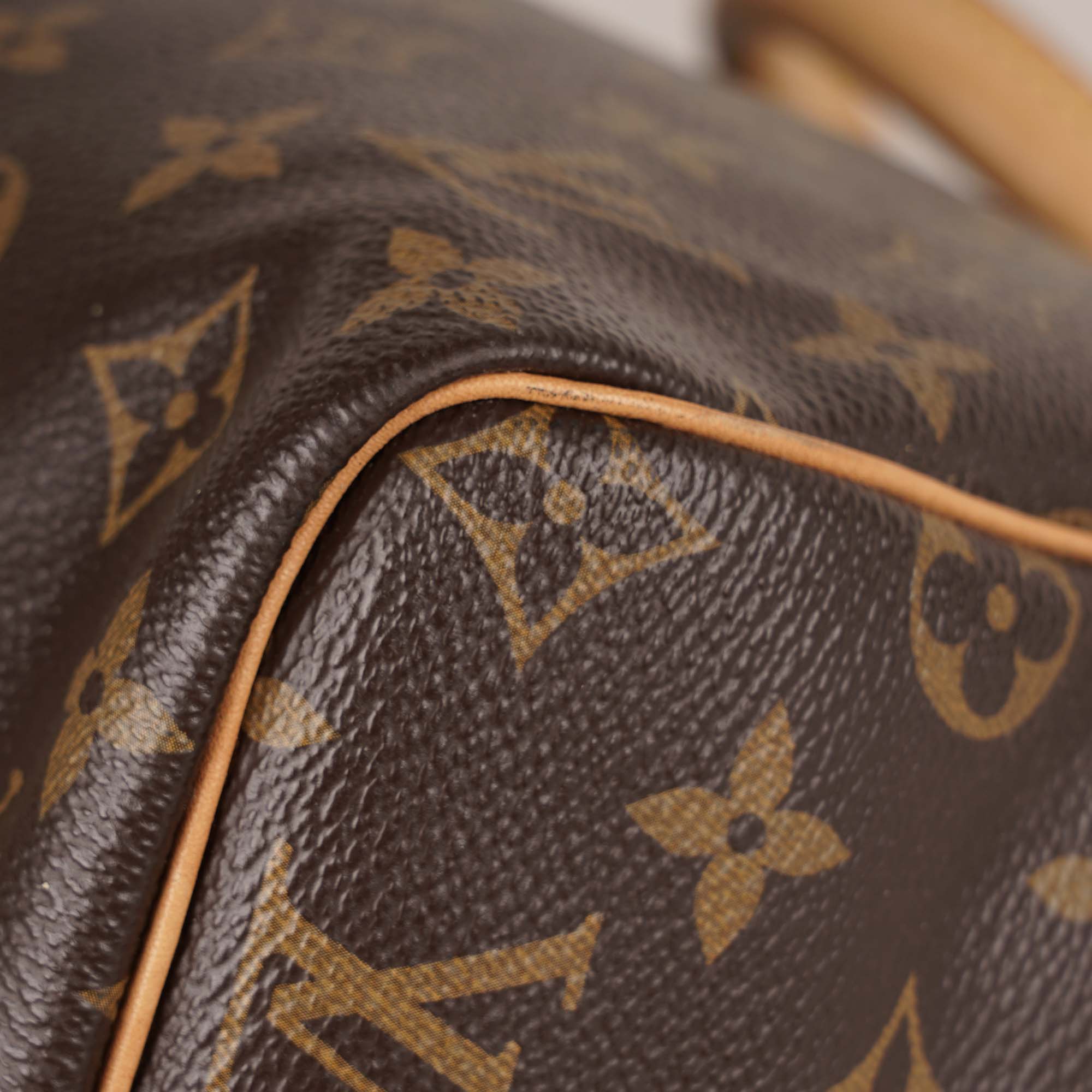 Speedy 35 Bandoulière Bag - LOUIS VUITTON - Affordable Luxury image