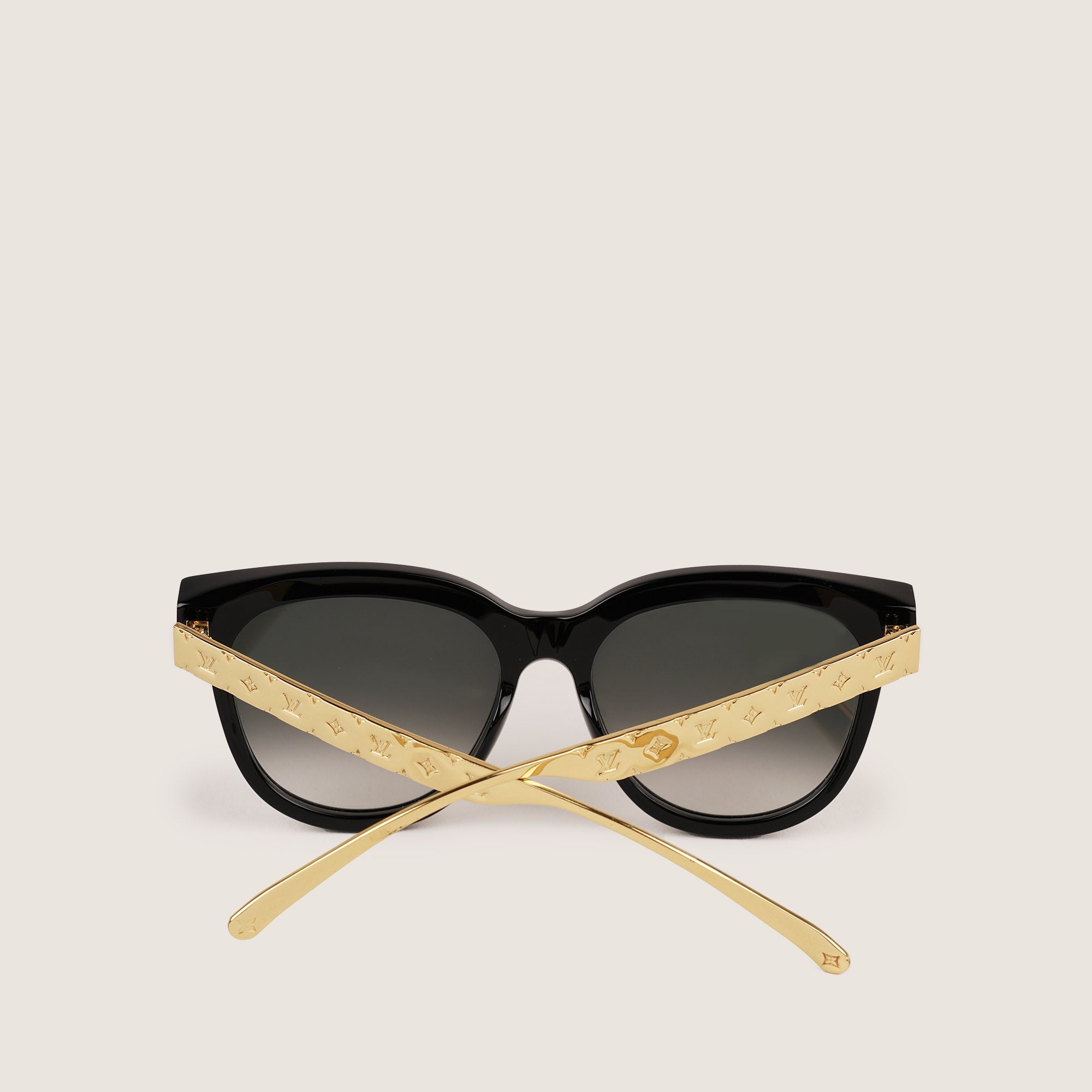 Sunglasses Black/Gold Monogram - LOUIS VUITTON - Affordable Luxury image