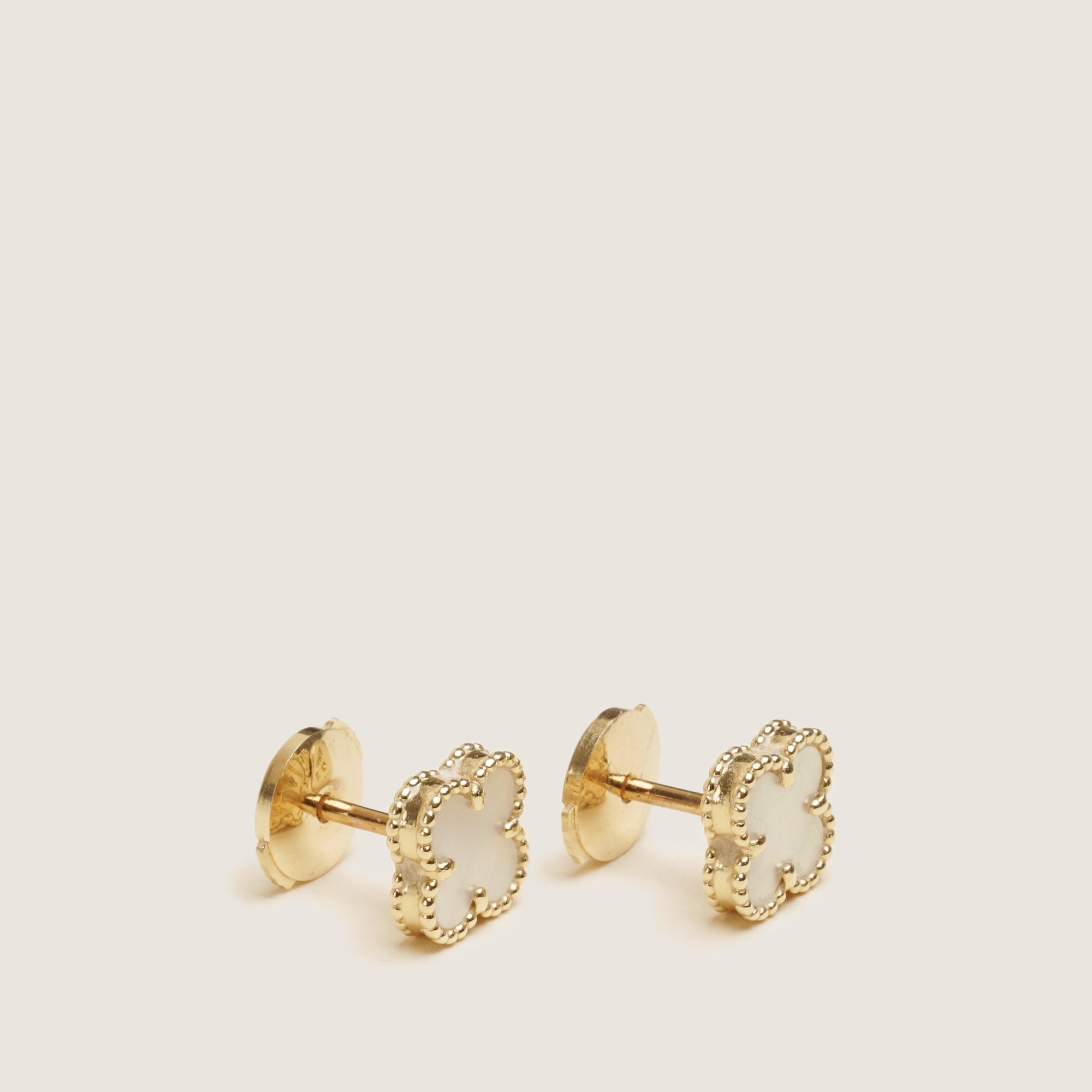 Sweet Alhambra Earstuds - VAN CLEEF & ARPELS - Affordable Luxury