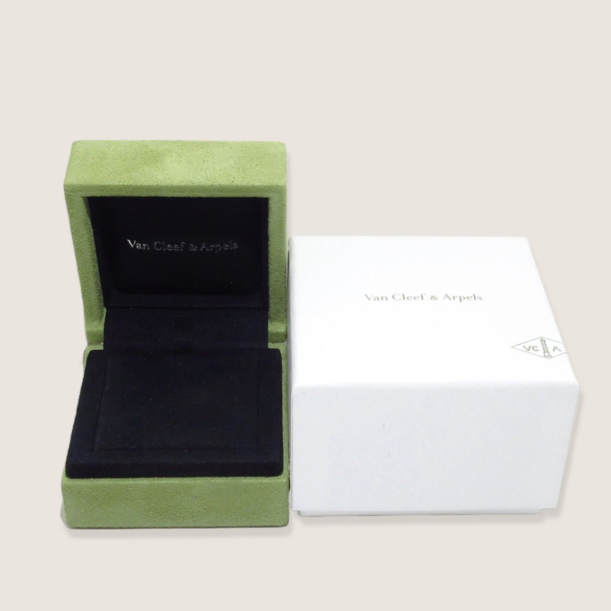 Sweet Alhambra Necklace - VAN CLEEF & ARPELS - Affordable Luxury image