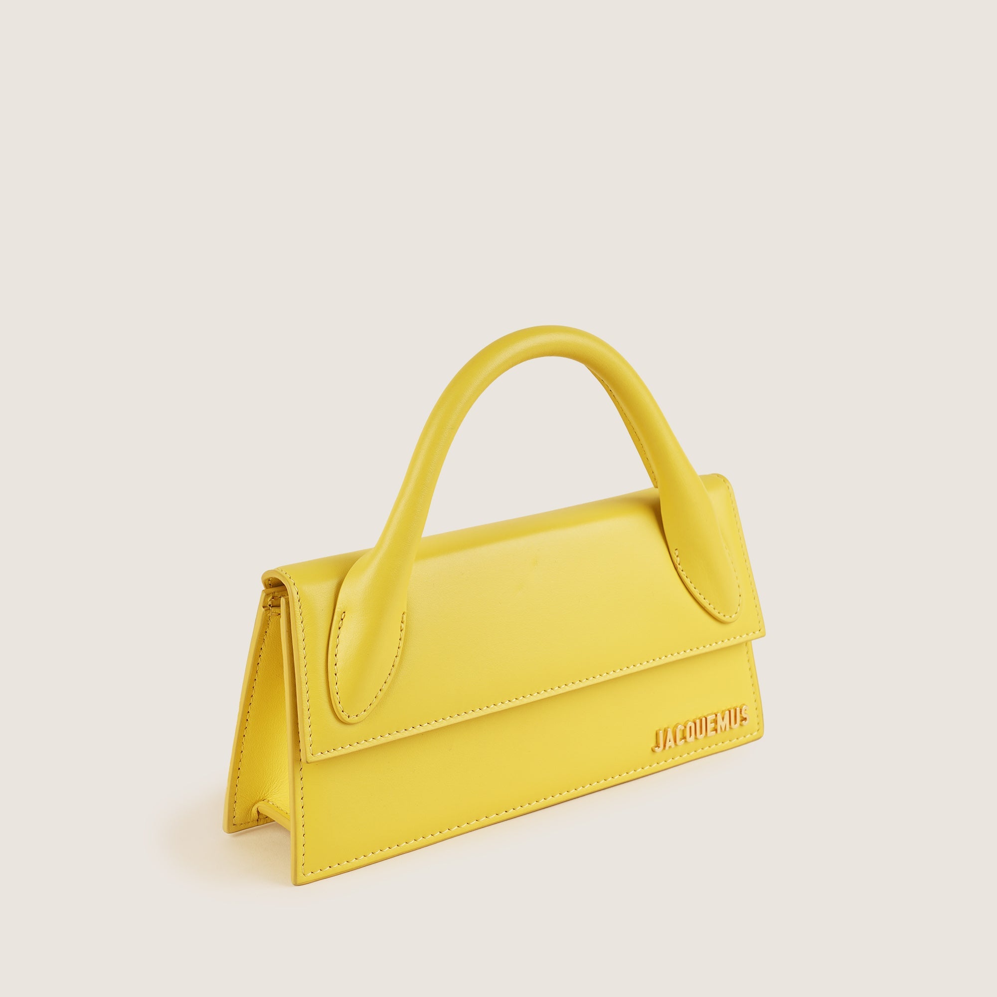 The Long Chiquito - JACQUEMUS - Affordable Luxury