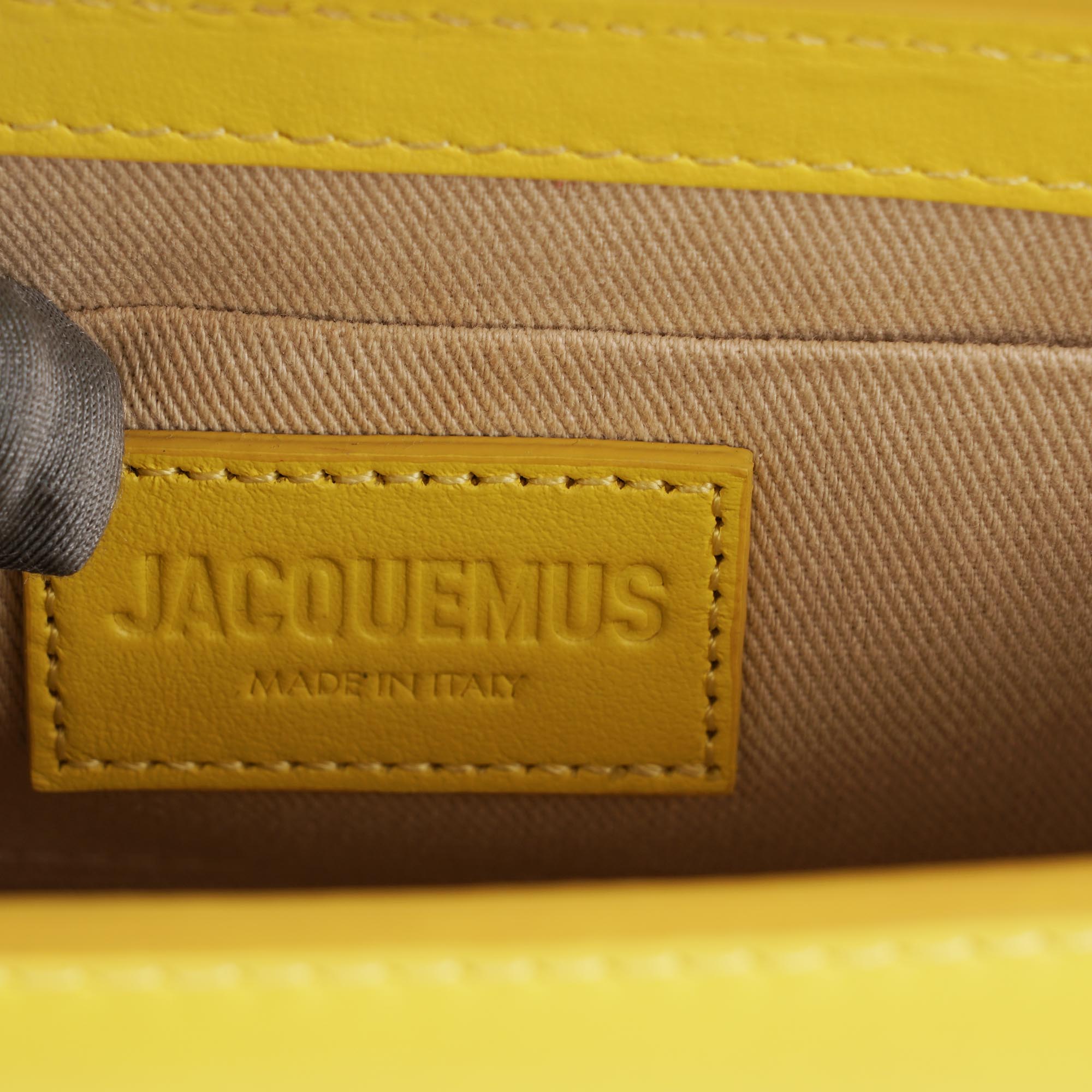 The Long Chiquito - JACQUEMUS - Affordable Luxury image