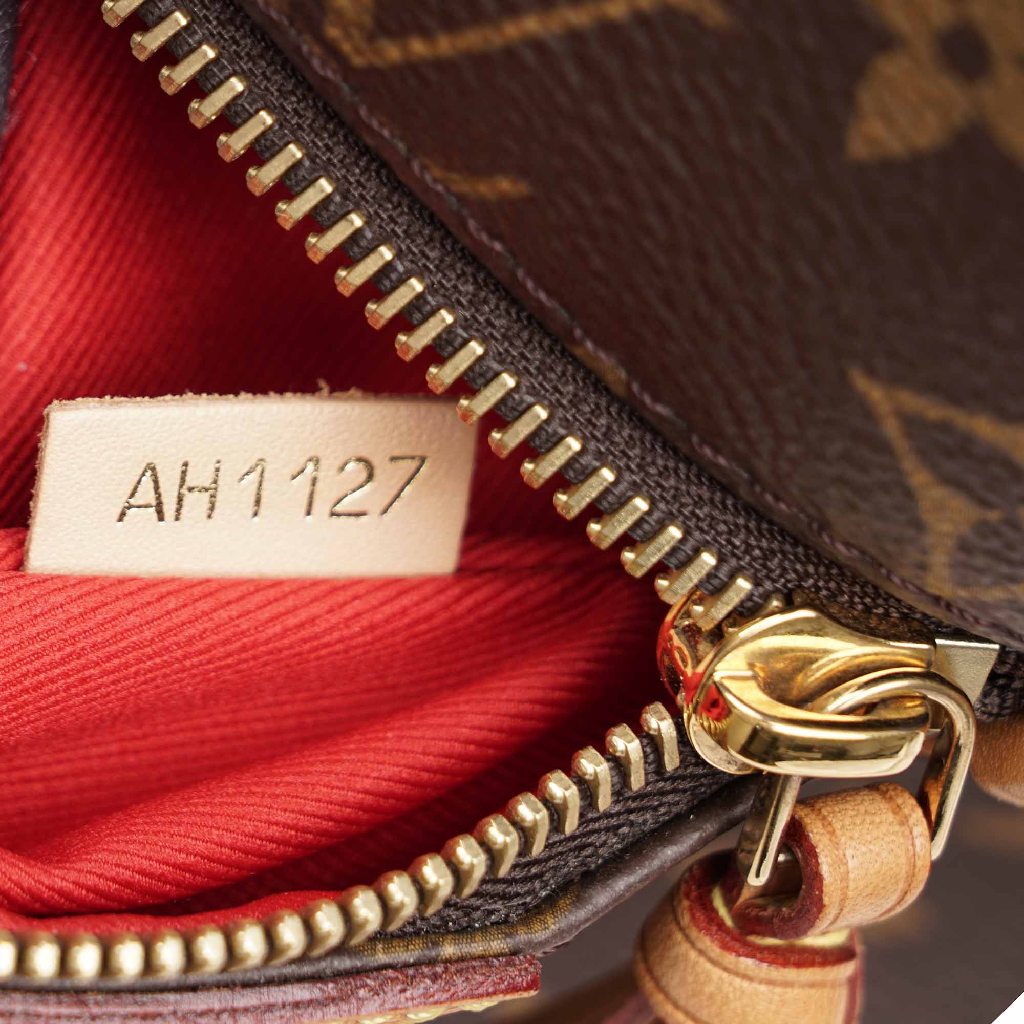 Tournelle MM Shoulder Bag - LOUIS VUITTON - Affordable Luxury image