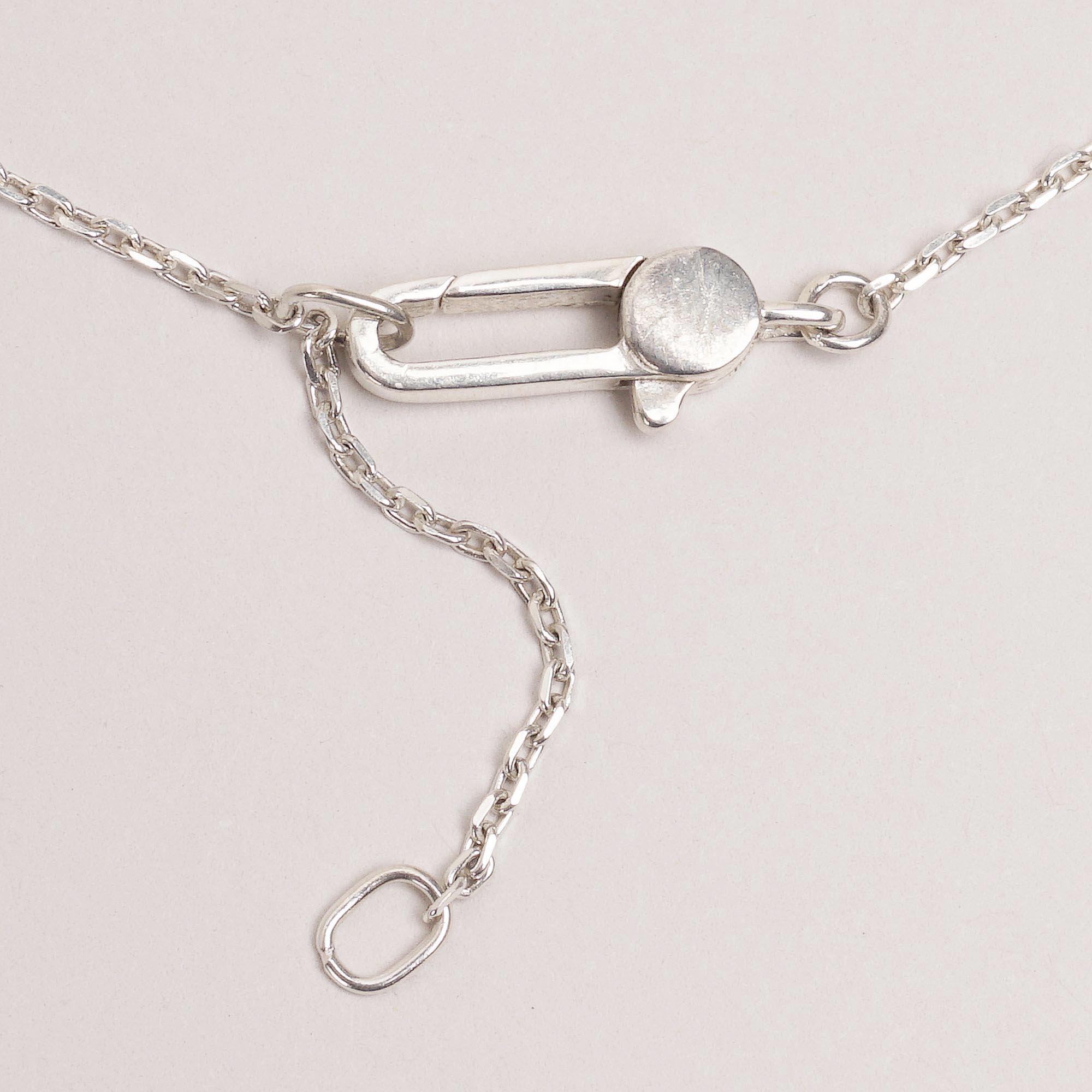 Trademark Heart Pendant Necklace - GUCCI - Affordable Luxury image