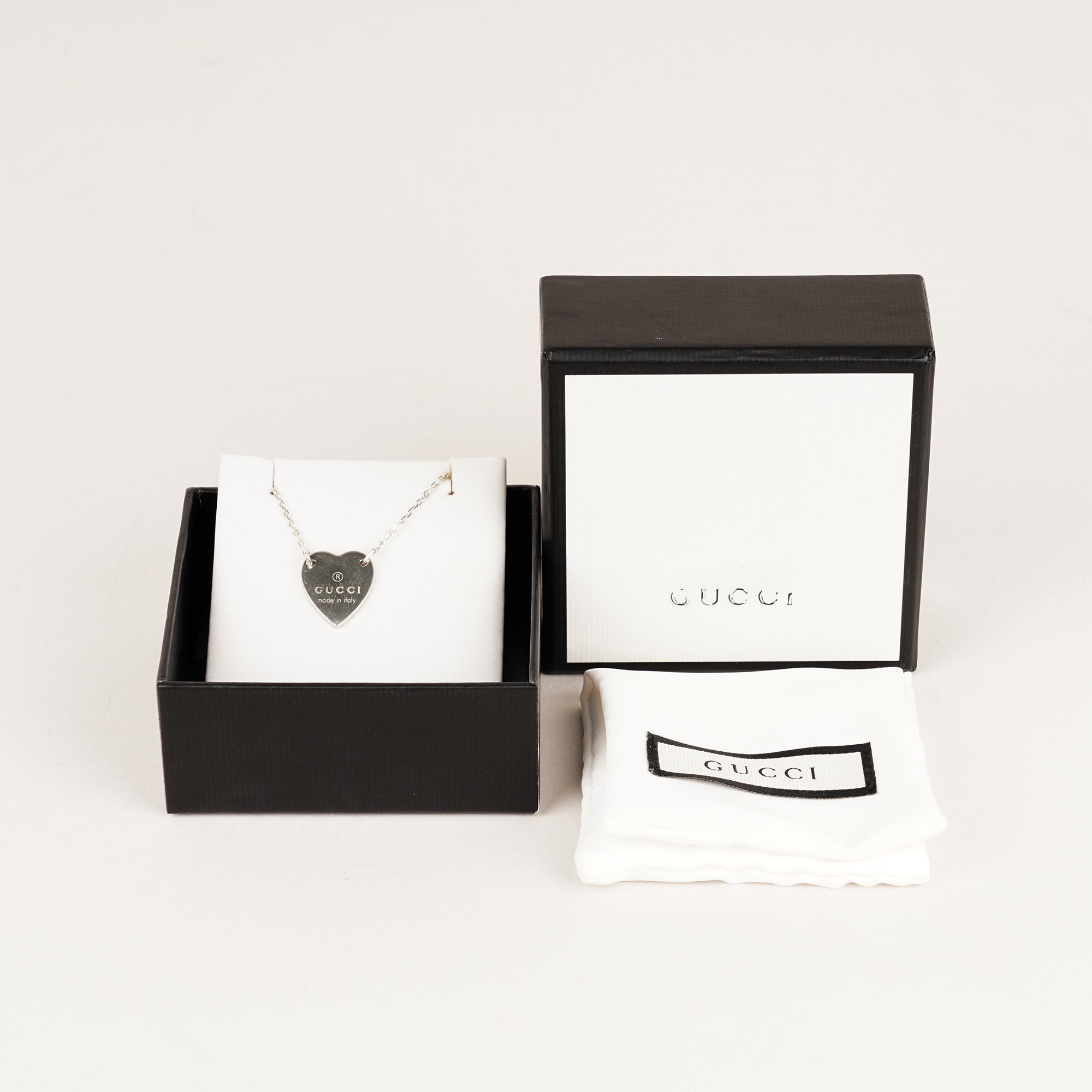 Trademark Heart Pendant Necklace - GUCCI - Affordable Luxury image