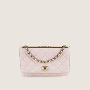 Trendy Wallet on Chain - CHANEL - Affordable Luxury thumbnail image