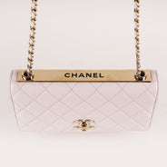Trendy Wallet on Chain - CHANEL - Affordable Luxury thumbnail image
