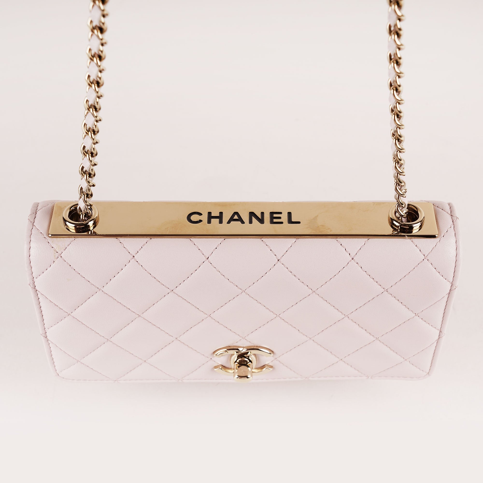 Trendy Wallet on Chain - CHANEL - Affordable Luxury image