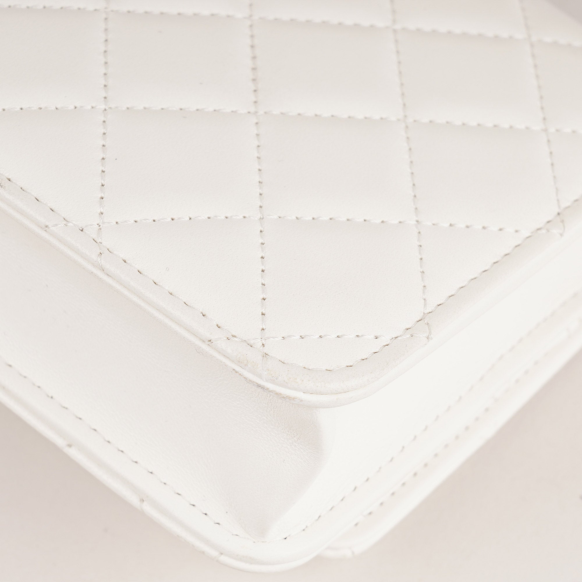 Trendy Wallet on Chain - CHANEL - Affordable Luxury image