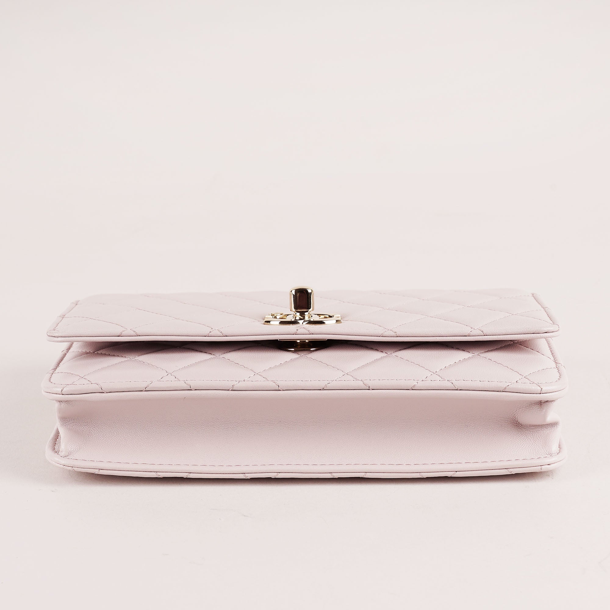 Trendy Wallet on Chain - CHANEL - Affordable Luxury image