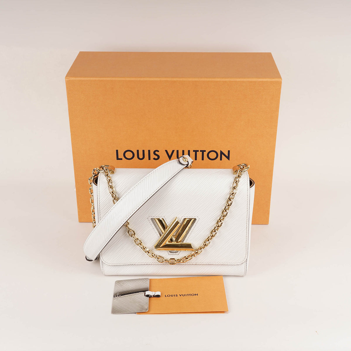 Twist MM Shoulder Bag - LOUIS VUITTON - Affordable Luxury image