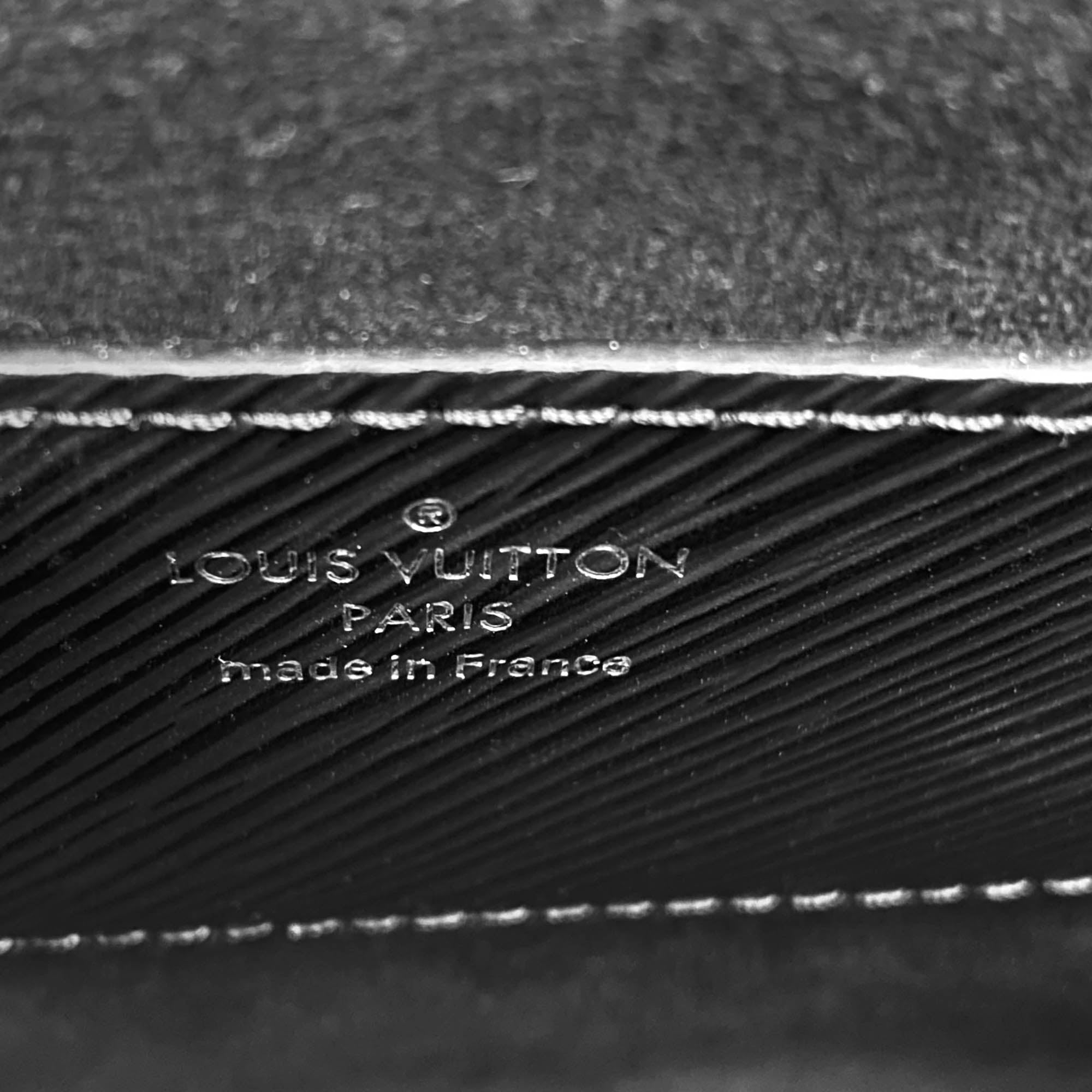 Twist MM Shoulder Bag - LOUIS VUITTON - Affordable Luxury image