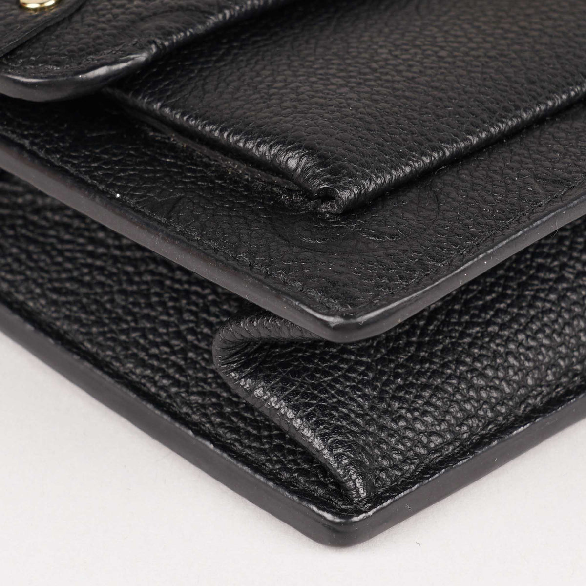Vavin Chain Wallet - LOUIS VUITTON - Affordable Luxury image