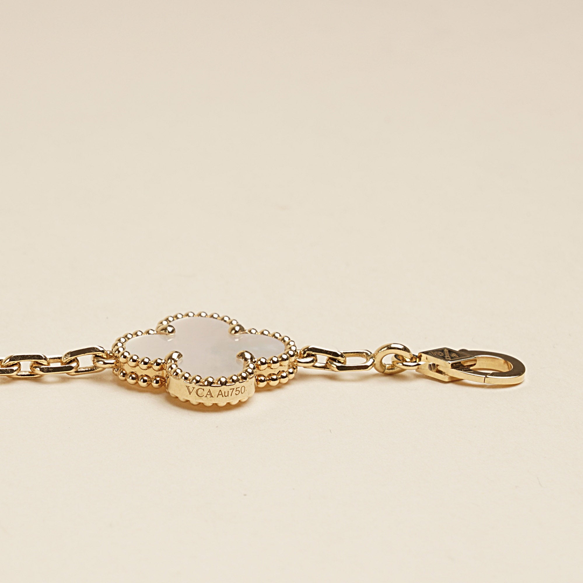 Vintage Alhambra Bracelet 5 - Motifs - VAN CLEEF & ARPELS - Affordable Luxury image