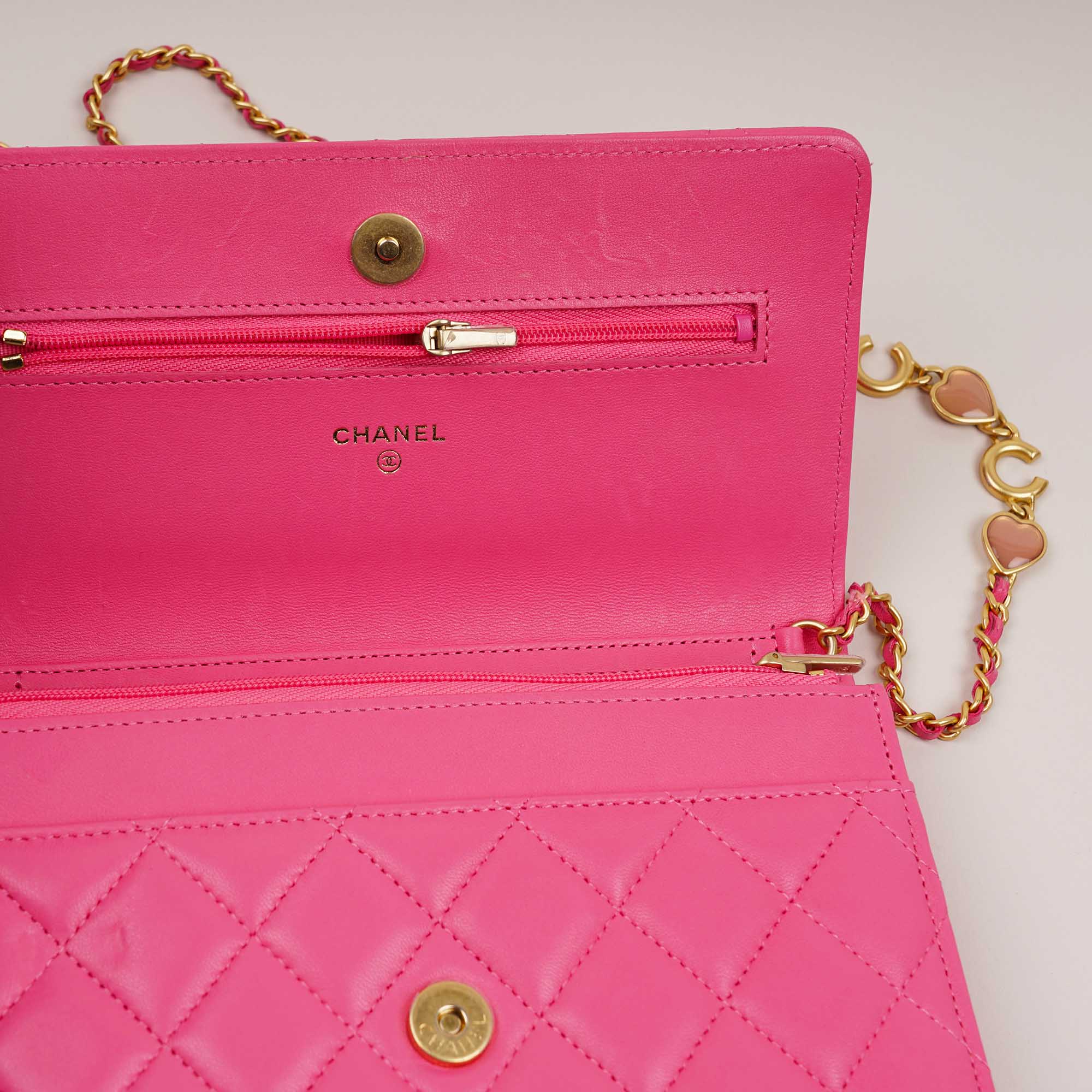 Wallet on Chain - CHANEL - Affordable Luxury image