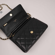Wallet on Chain - CHANEL - Affordable Luxury thumbnail image