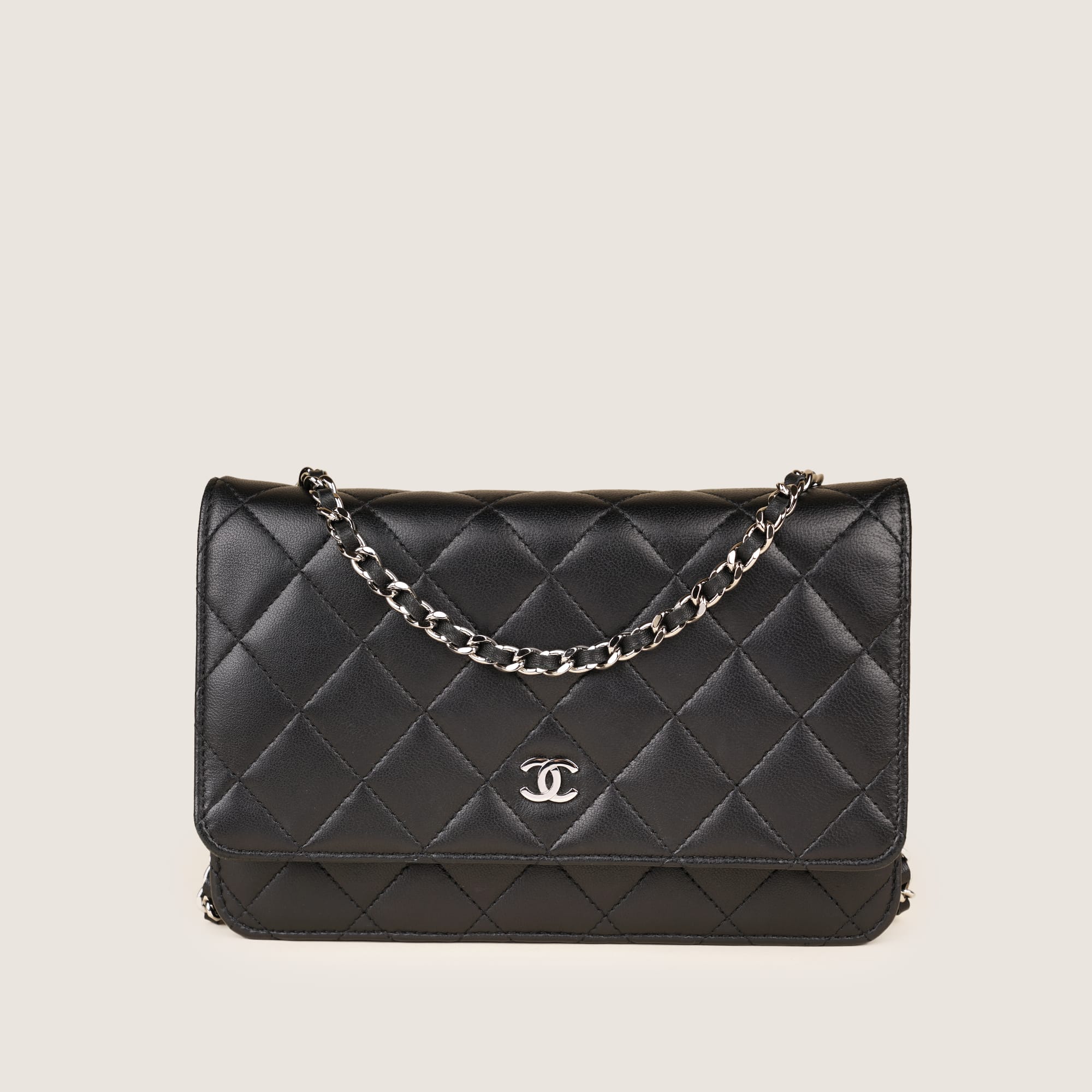 Wallet on Chain - CHANEL - Affordable Luxury