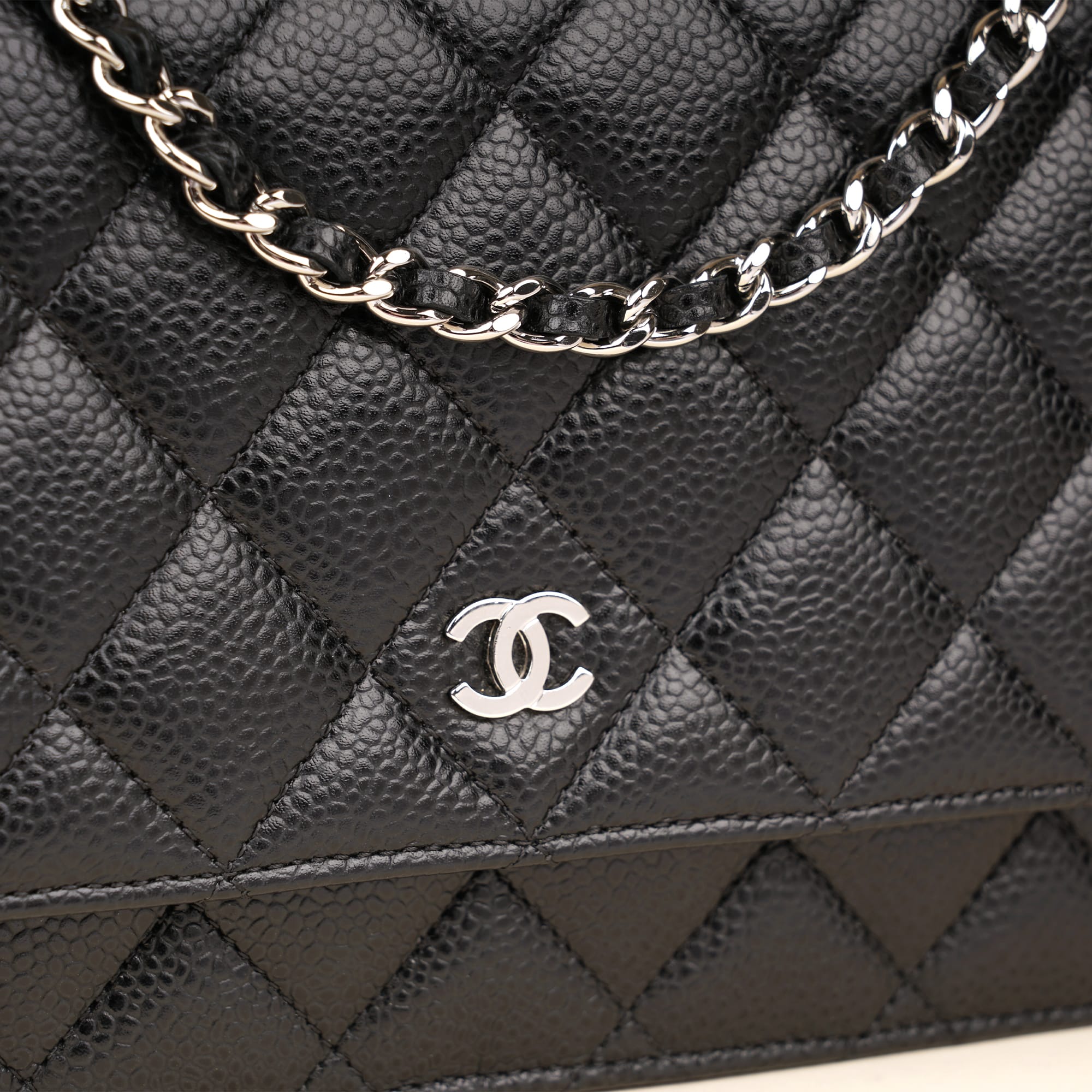 Wallet on Chain - CHANEL - Affordable Luxury image