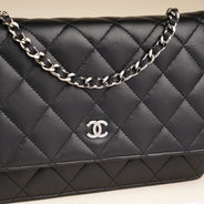 Wallet on Chain - CHANEL - Affordable Luxury thumbnail image