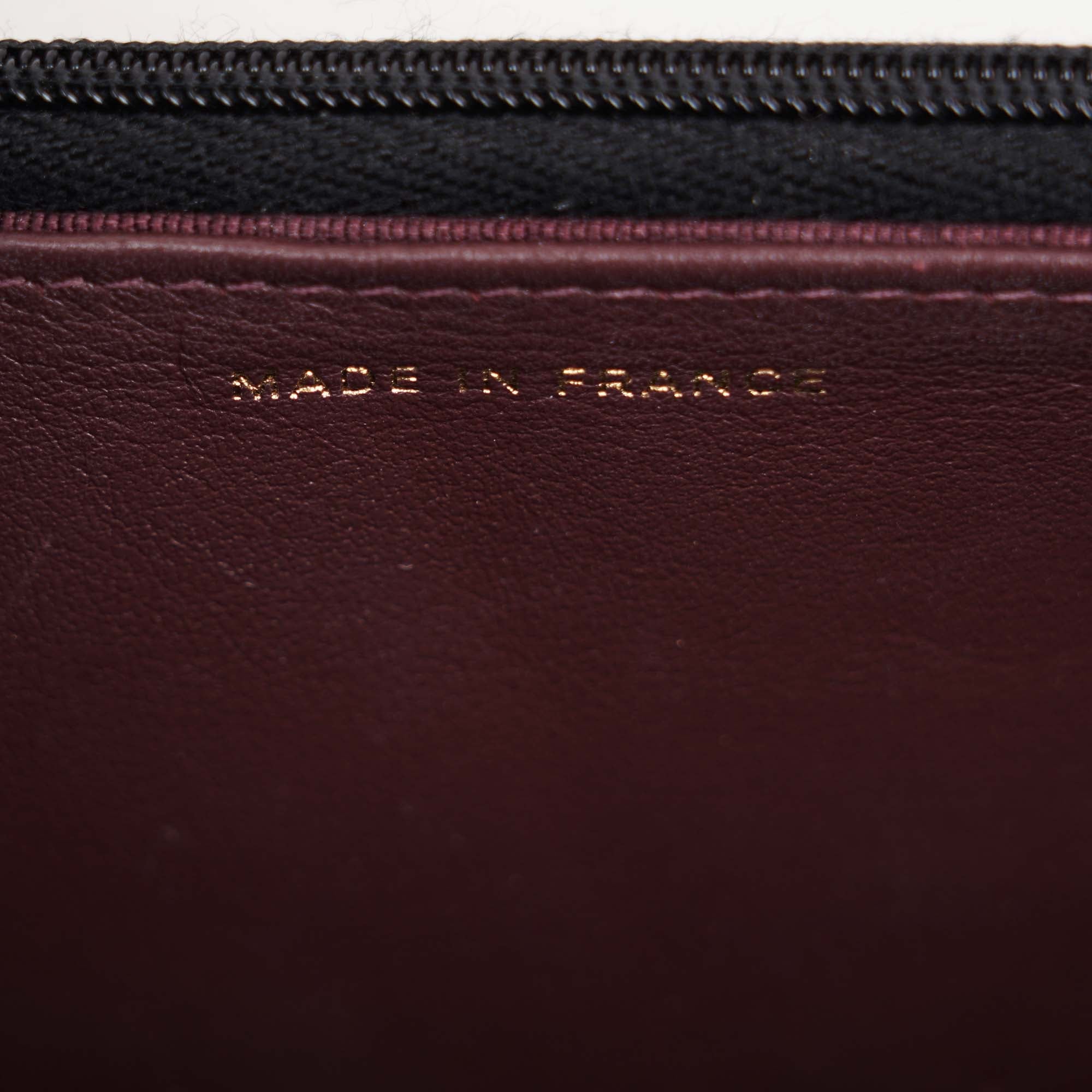 Wallet on Chain - CHANEL - Affordable Luxury image