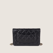 Wallet on Chain - CHANEL - Affordable Luxury thumbnail image