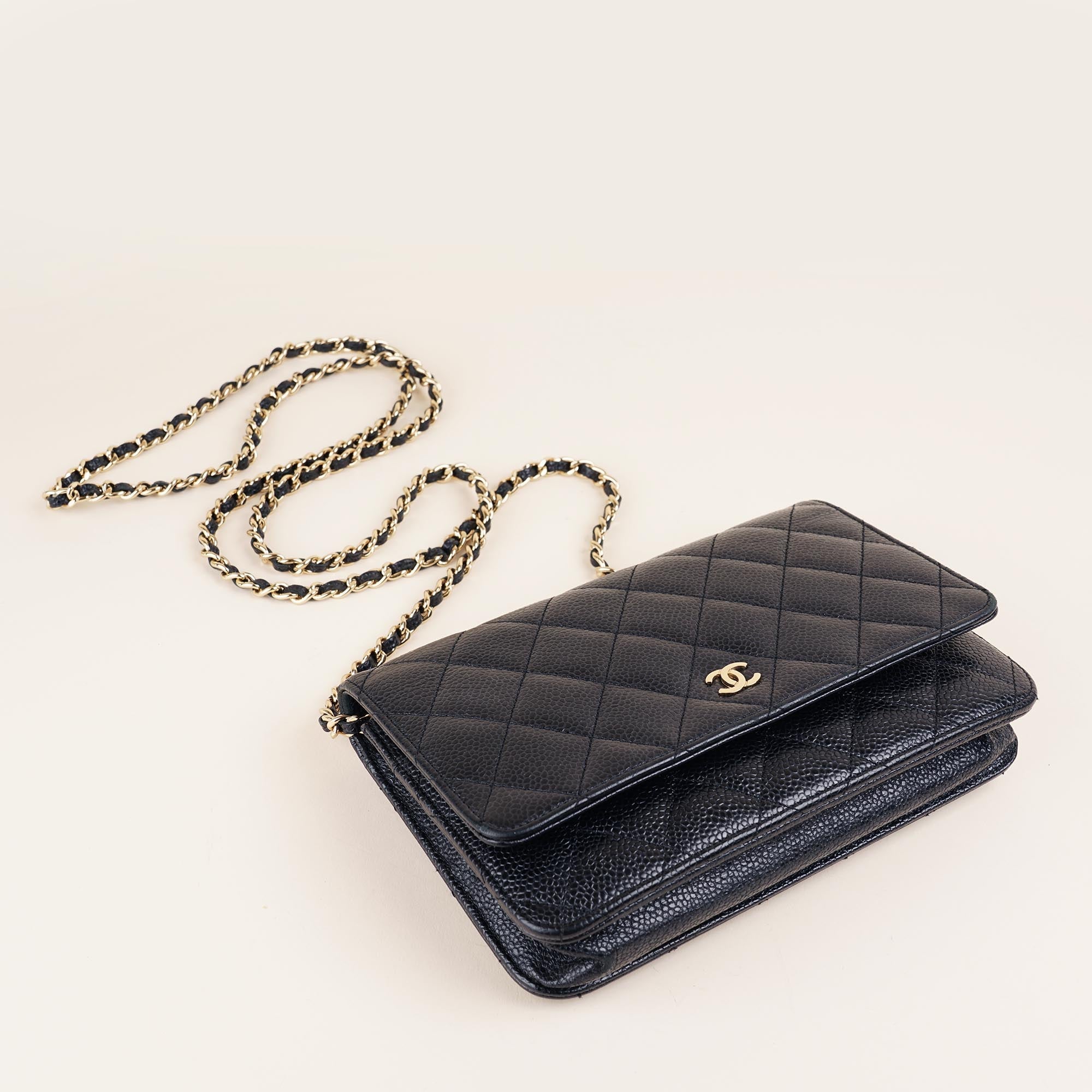 Luxury wallet on chain best sale