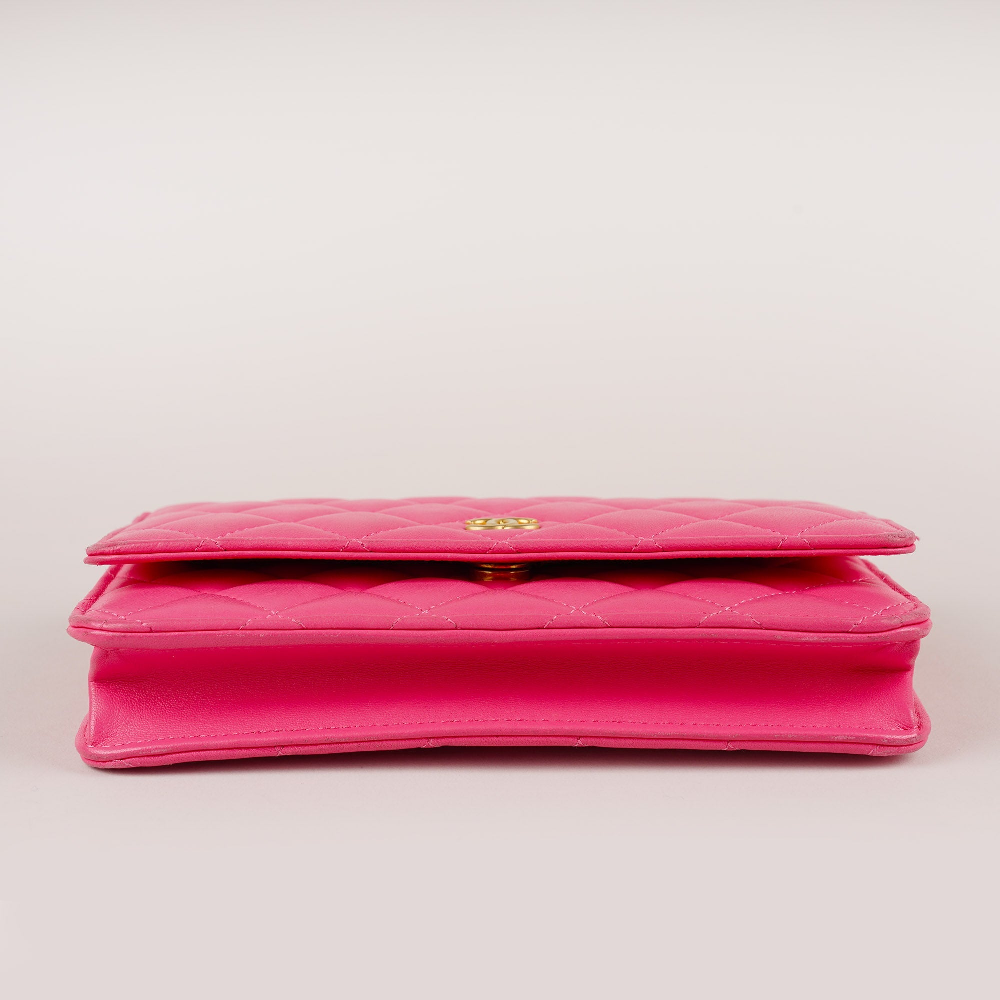 Wallet on Chain - CHANEL - Affordable Luxury image