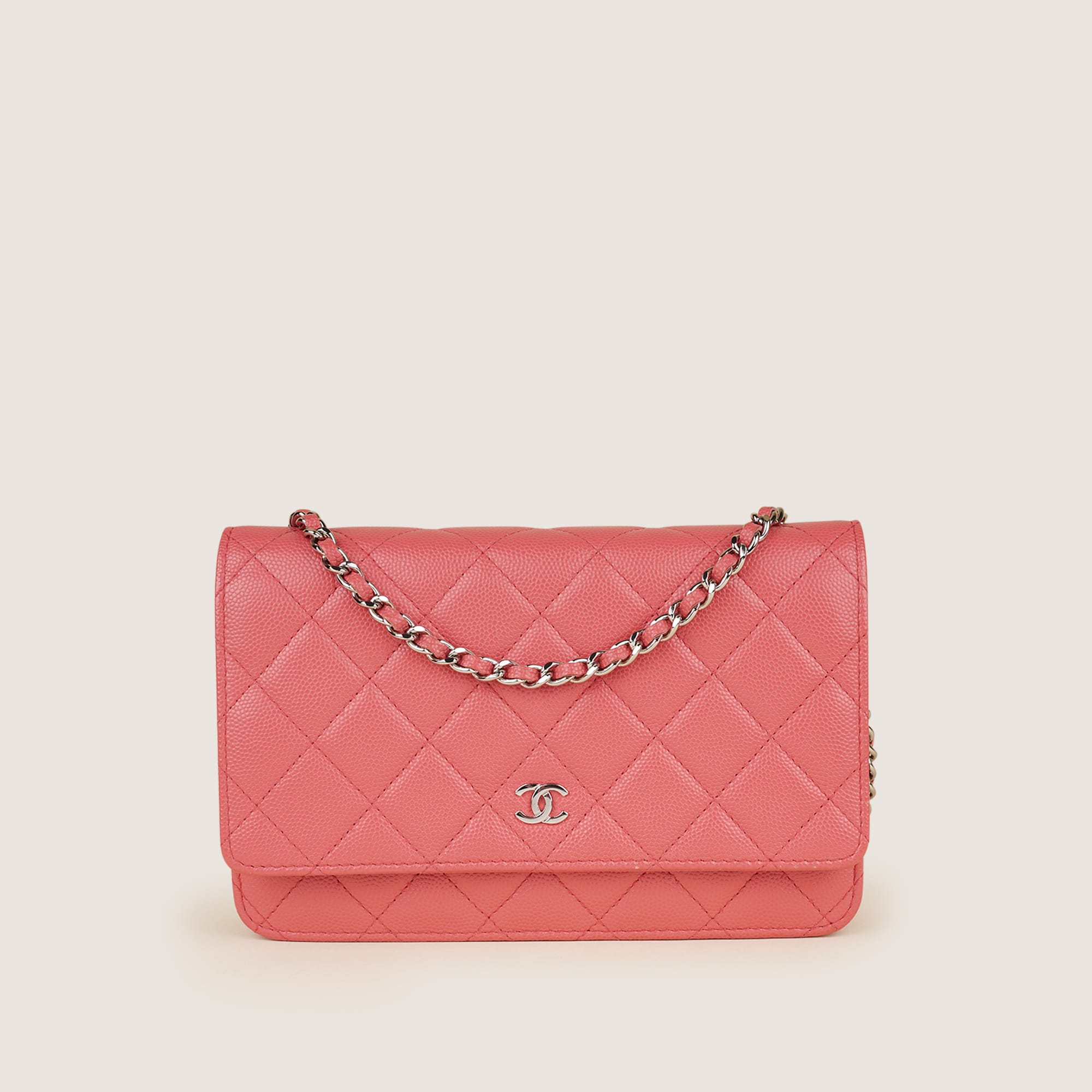 Wallet On Chain - CHANEL - Affordable Luxury