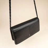 Wallet on Chain - CHANEL - Affordable Luxury thumbnail image