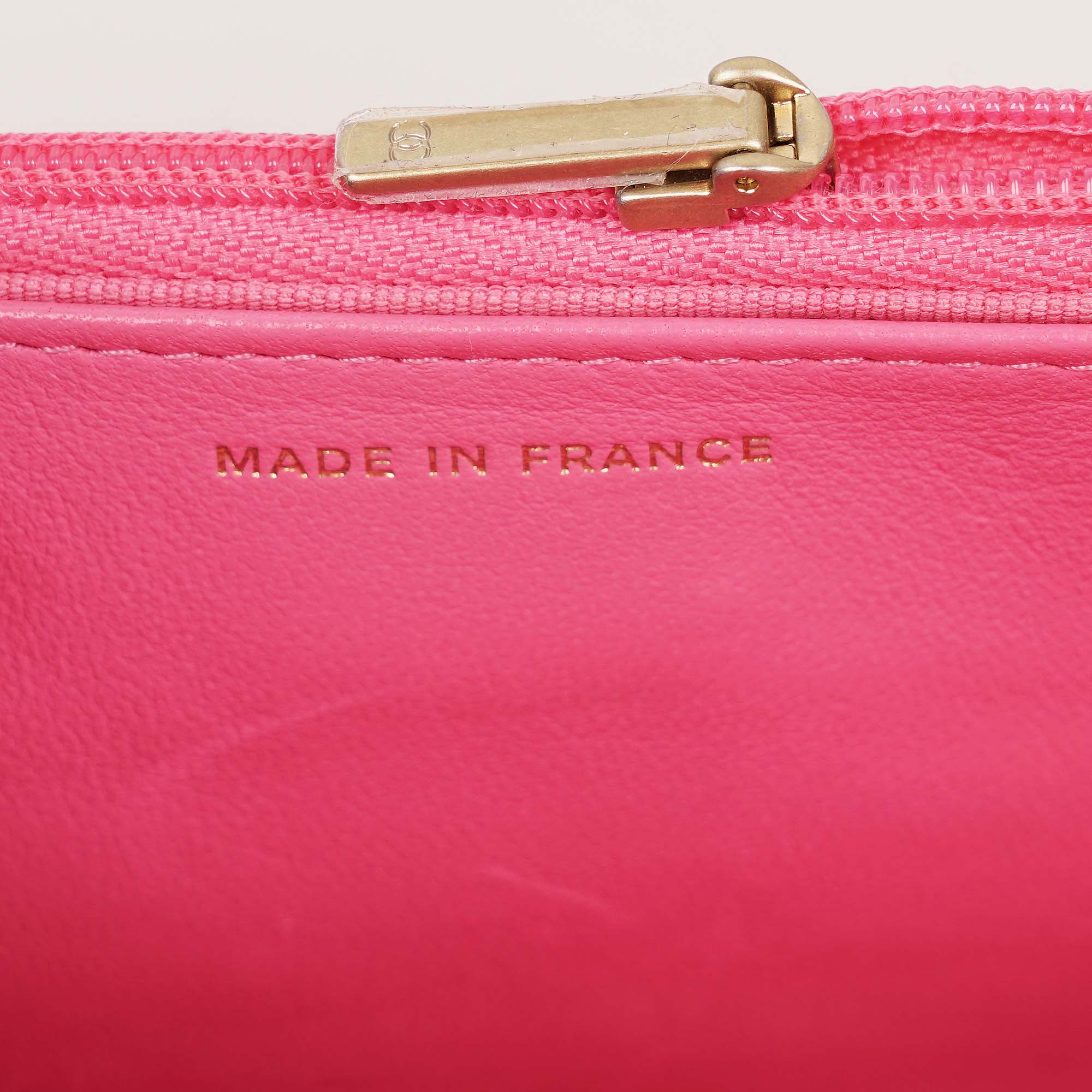 Wallet on Chain - CHANEL - Affordable Luxury image