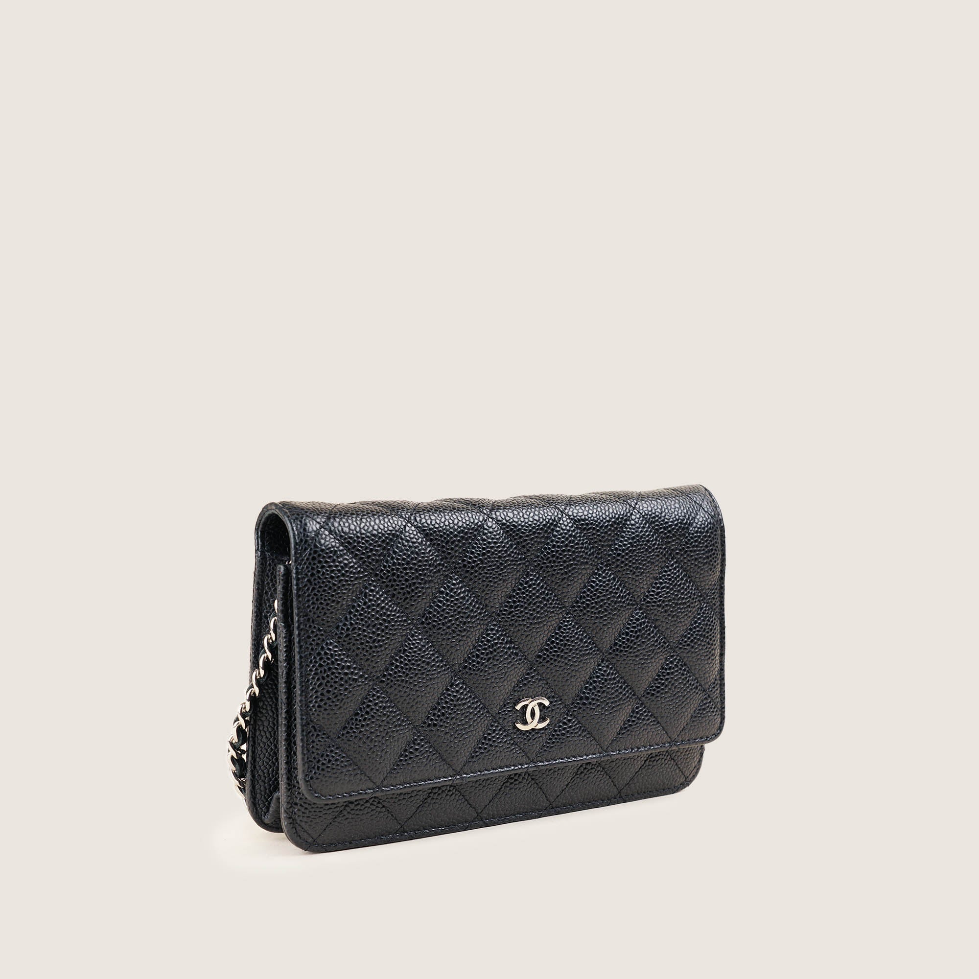 Wallet On Chain - CHANEL - Affordable Luxury