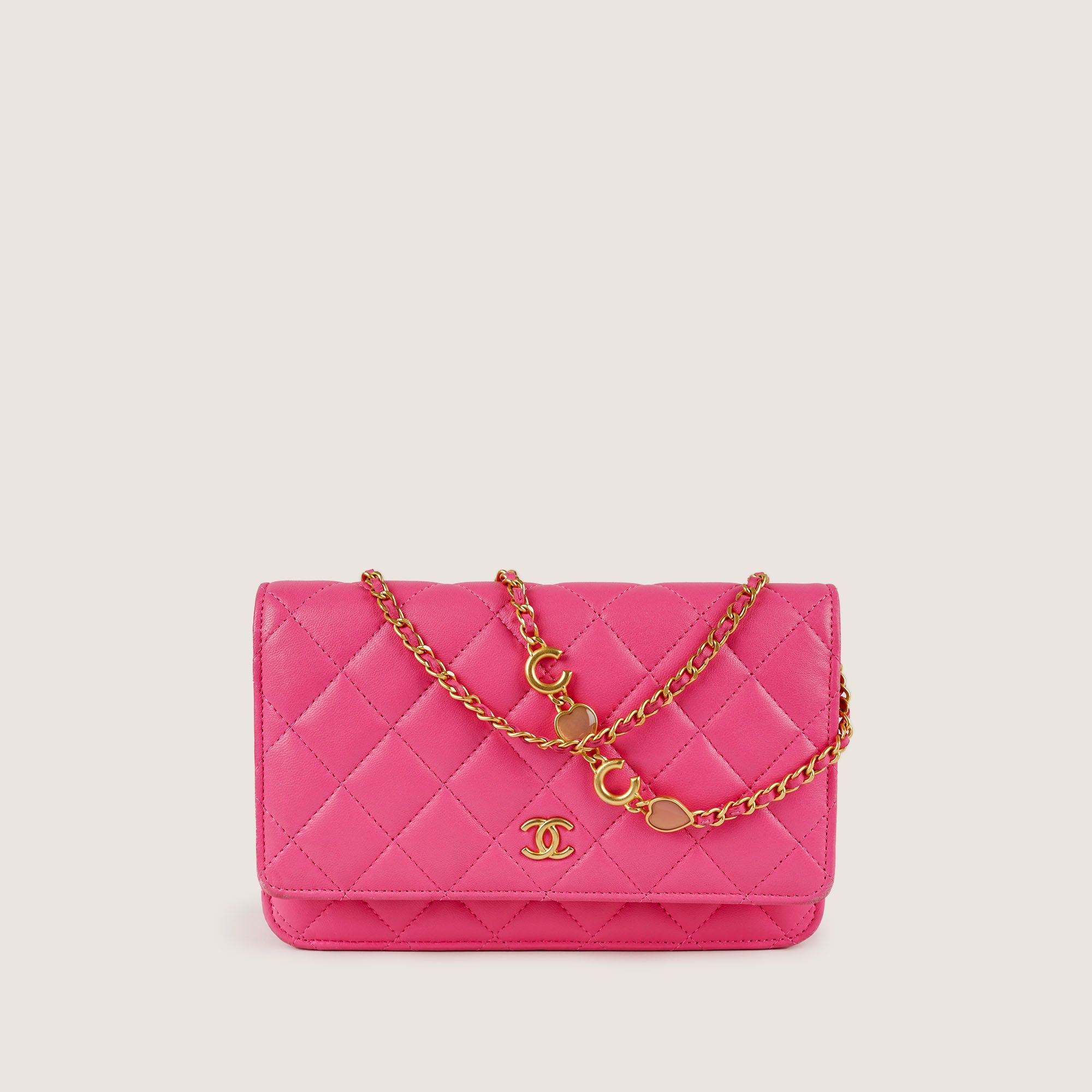 Wallet on Chain - CHANEL - Affordable Luxury