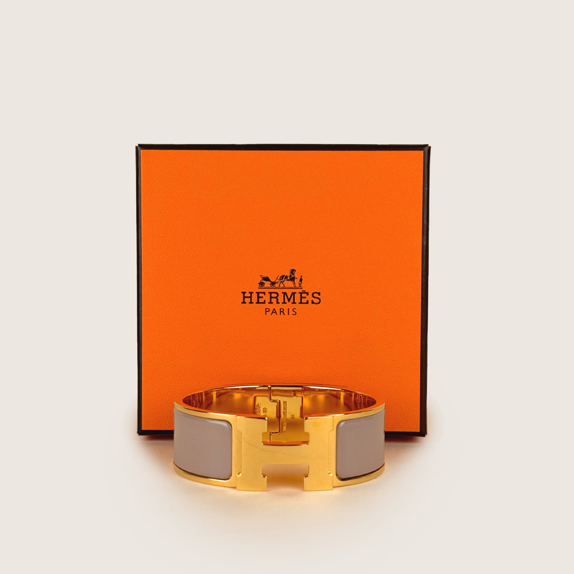 Wide Clic H Bracelet - HERMÈS - Affordable Luxury image