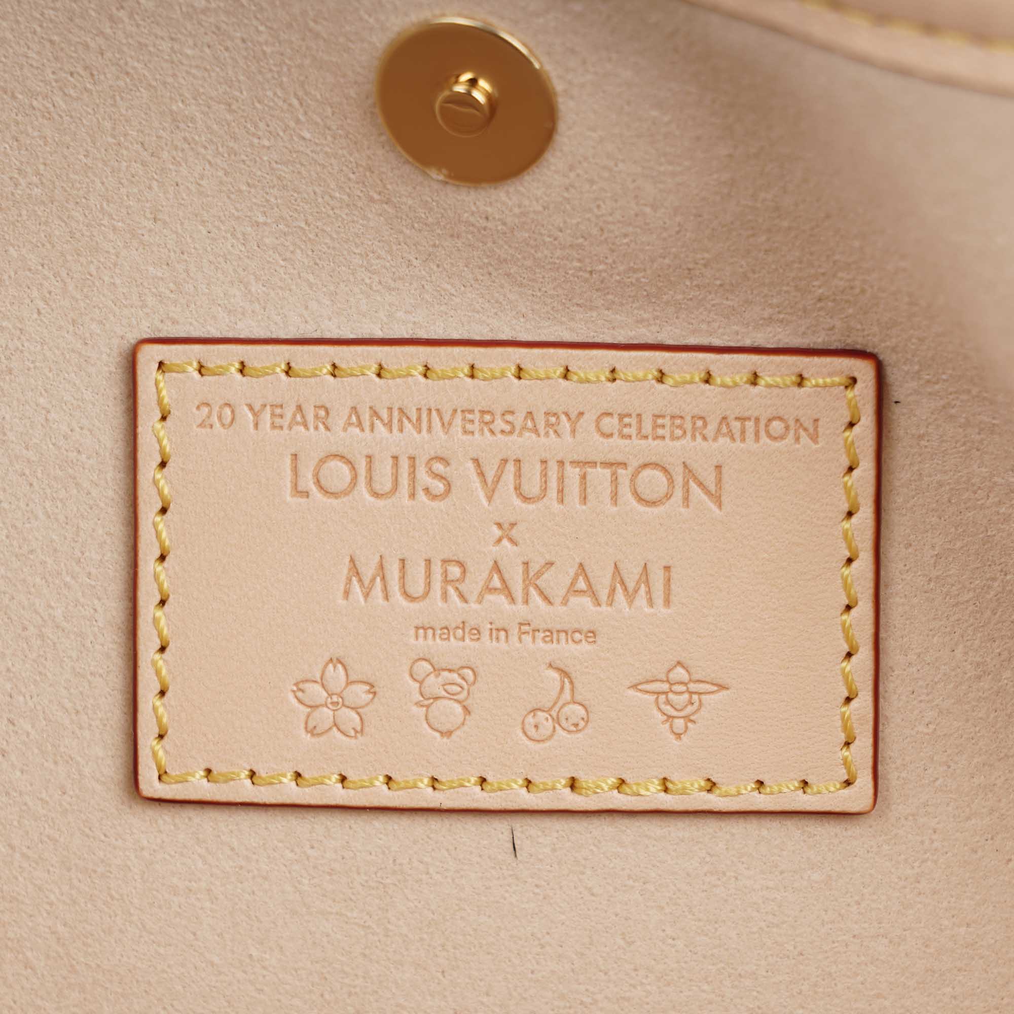 X Murakami CarryAll MM 2023 - LOUIS VUITTON - Affordable Luxury image
