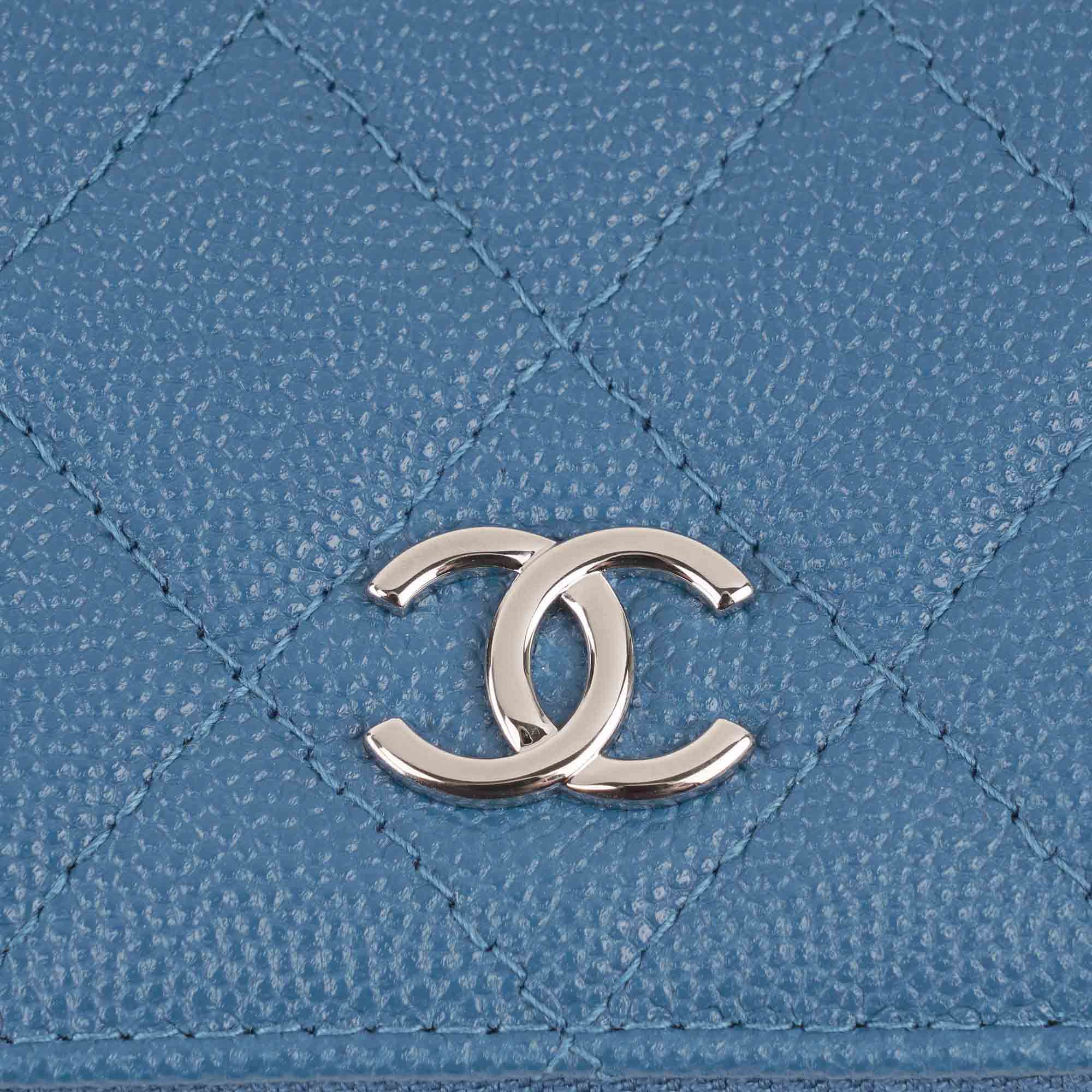 Zipped Coin Purse - CHANEL - Affordable Luxury image