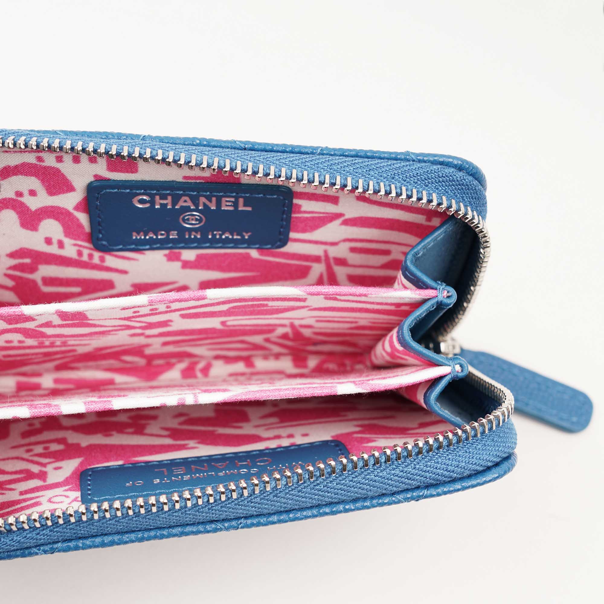 Zipped Coin Purse - CHANEL - Affordable Luxury image