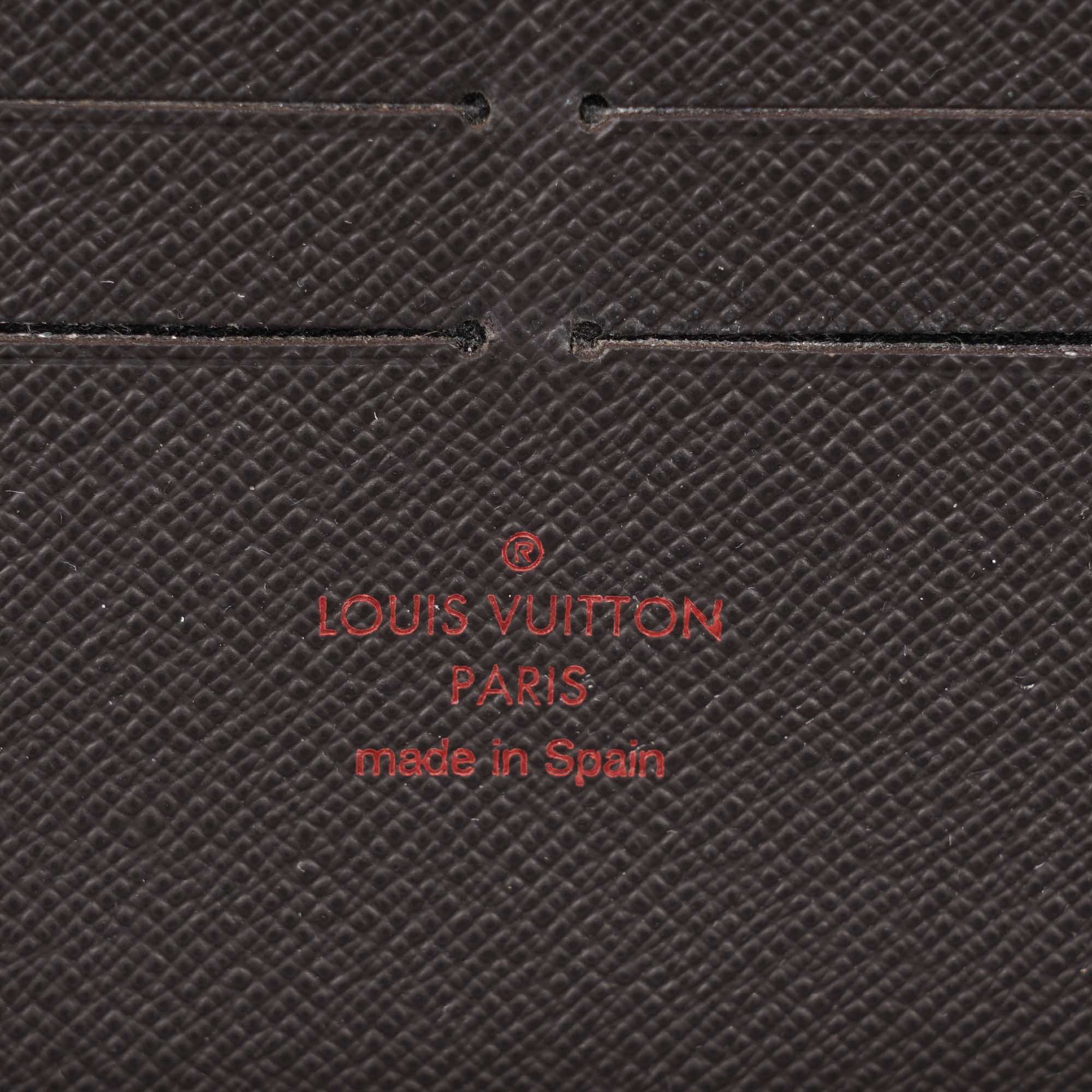 Zippy Organizer Wallet - LOUIS VUITTON - Affordable Luxury image