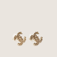 CC Chain Earrings - CHANEL - Affordable Luxury thumbnail image